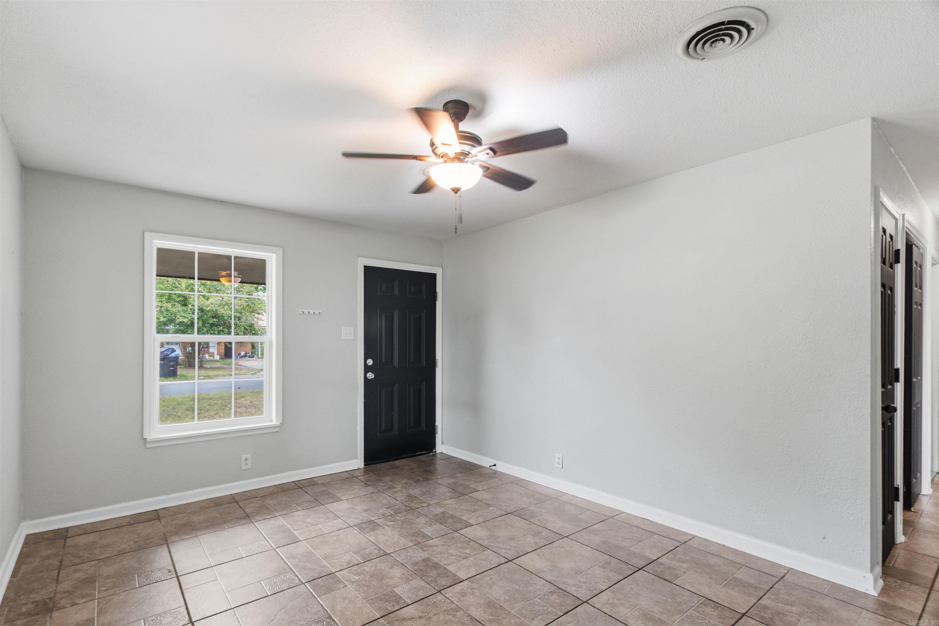 65 Boxwood Drive Property Photo 4