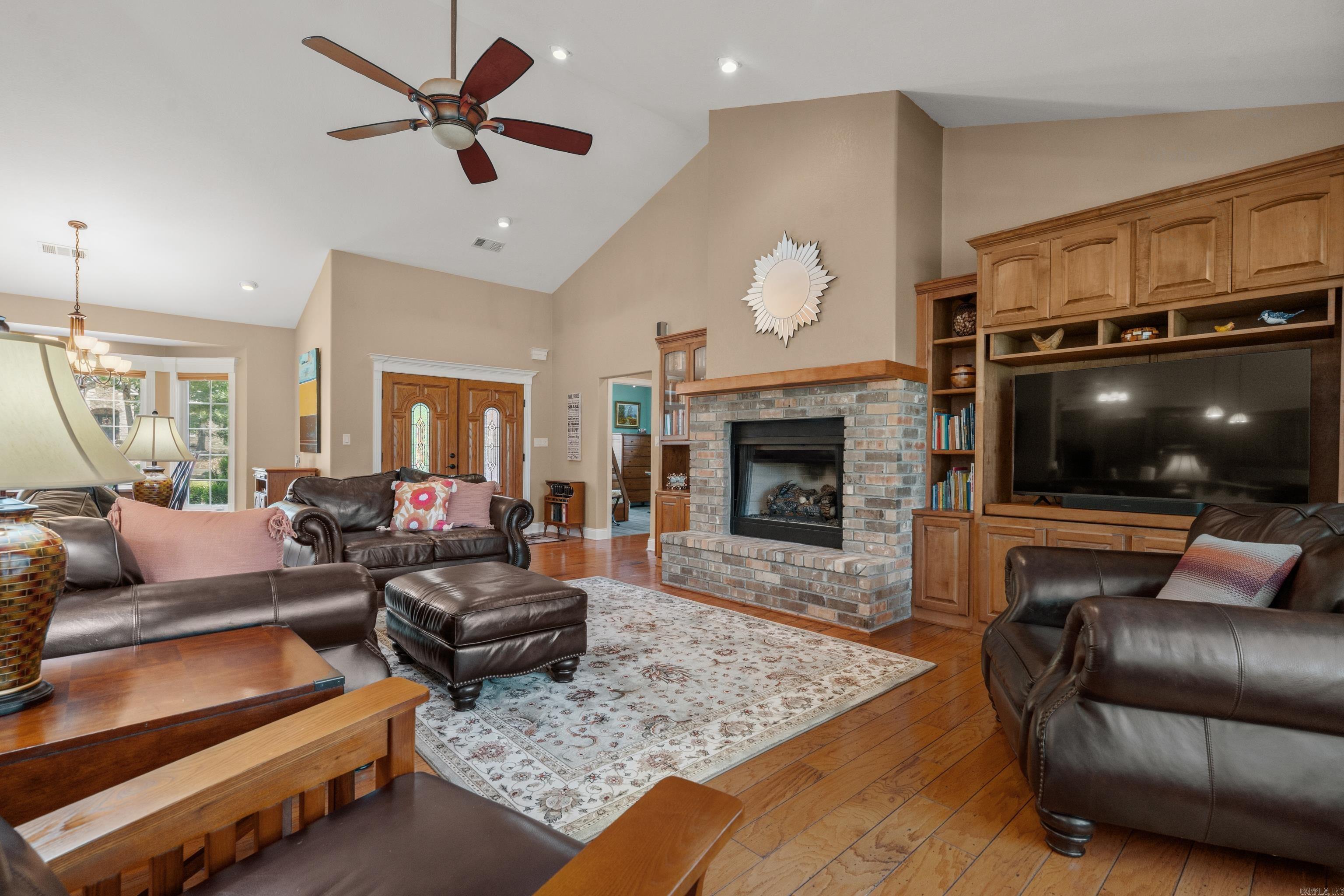 28 Asombroso Lane Property Photo 6
