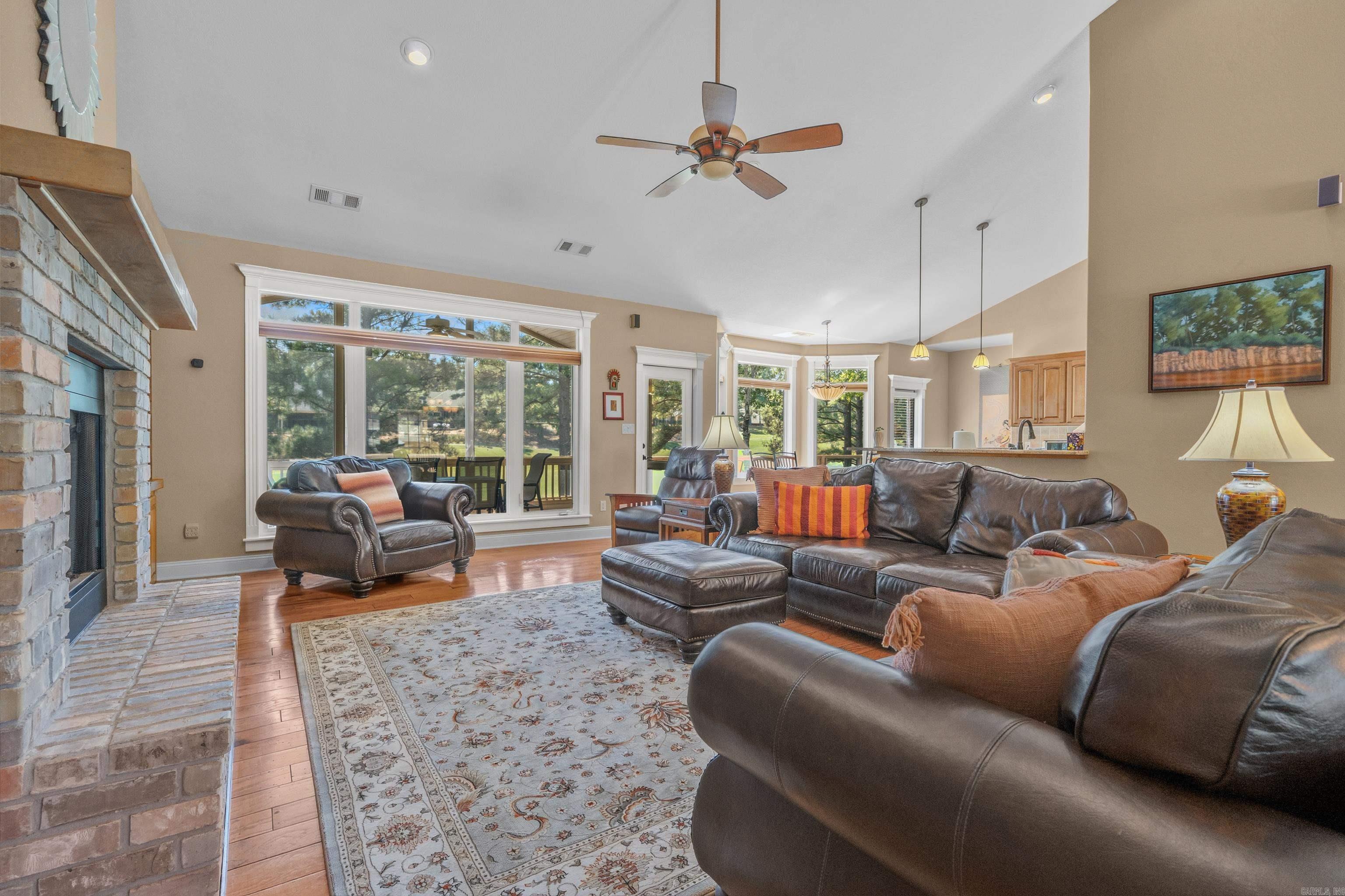 28 Asombroso Lane Property Photo 8