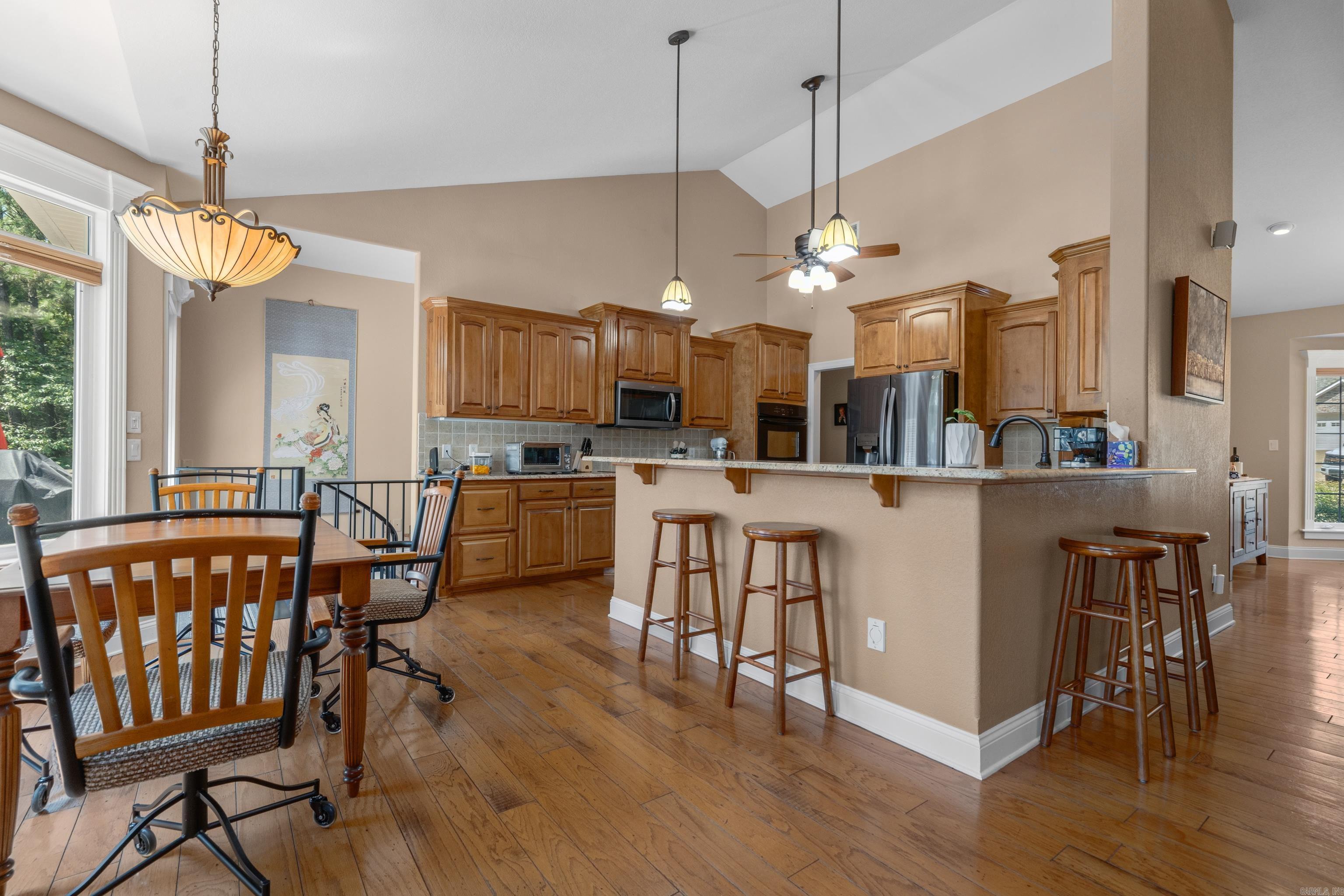 28 Asombroso Lane Property Photo 10