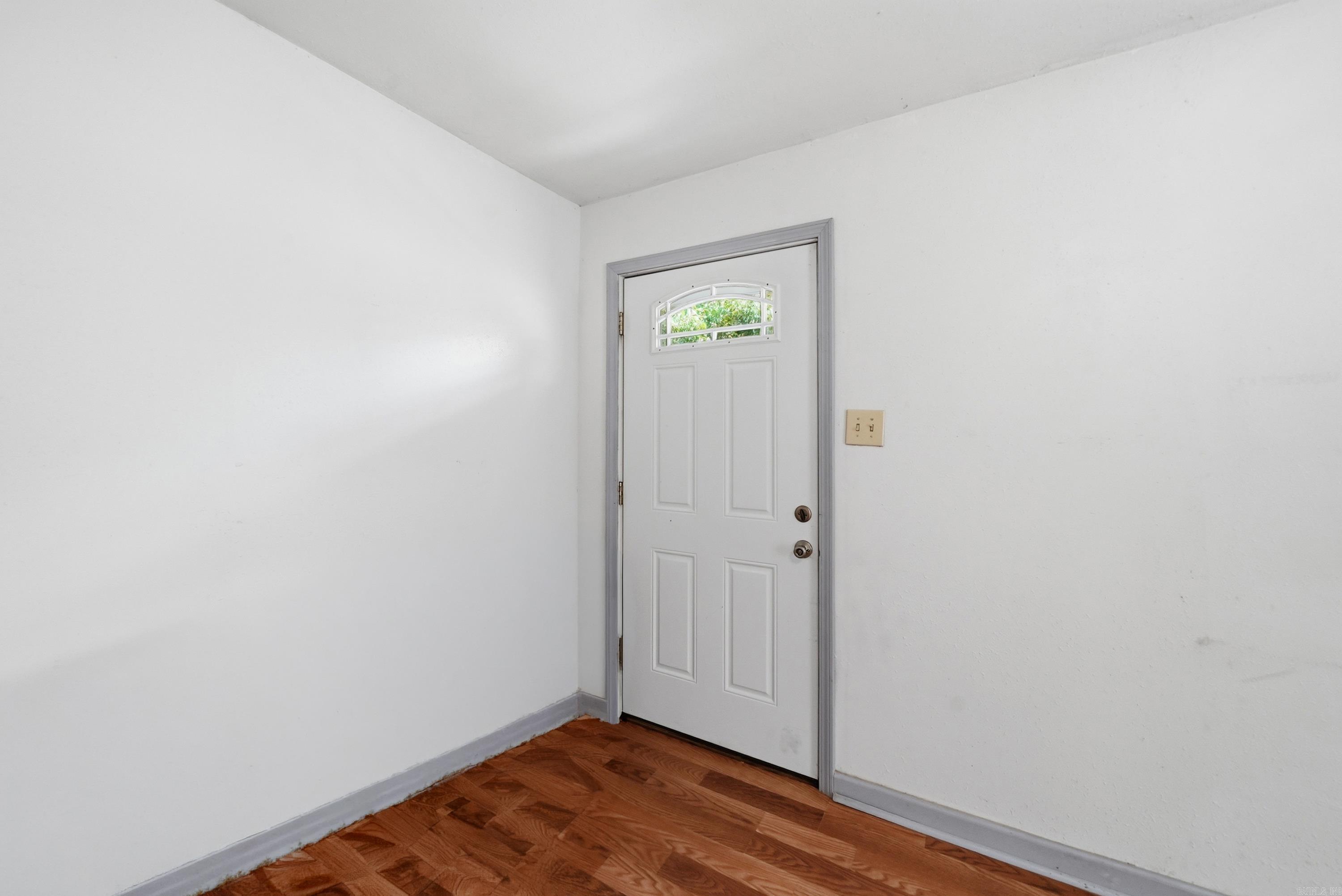 3717 W 19th Street Property Photo 3