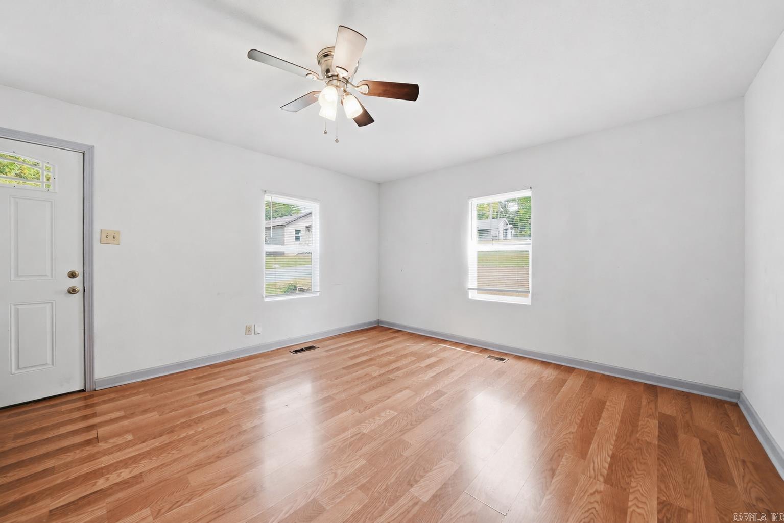 3717 W 19th Street Property Photo 4