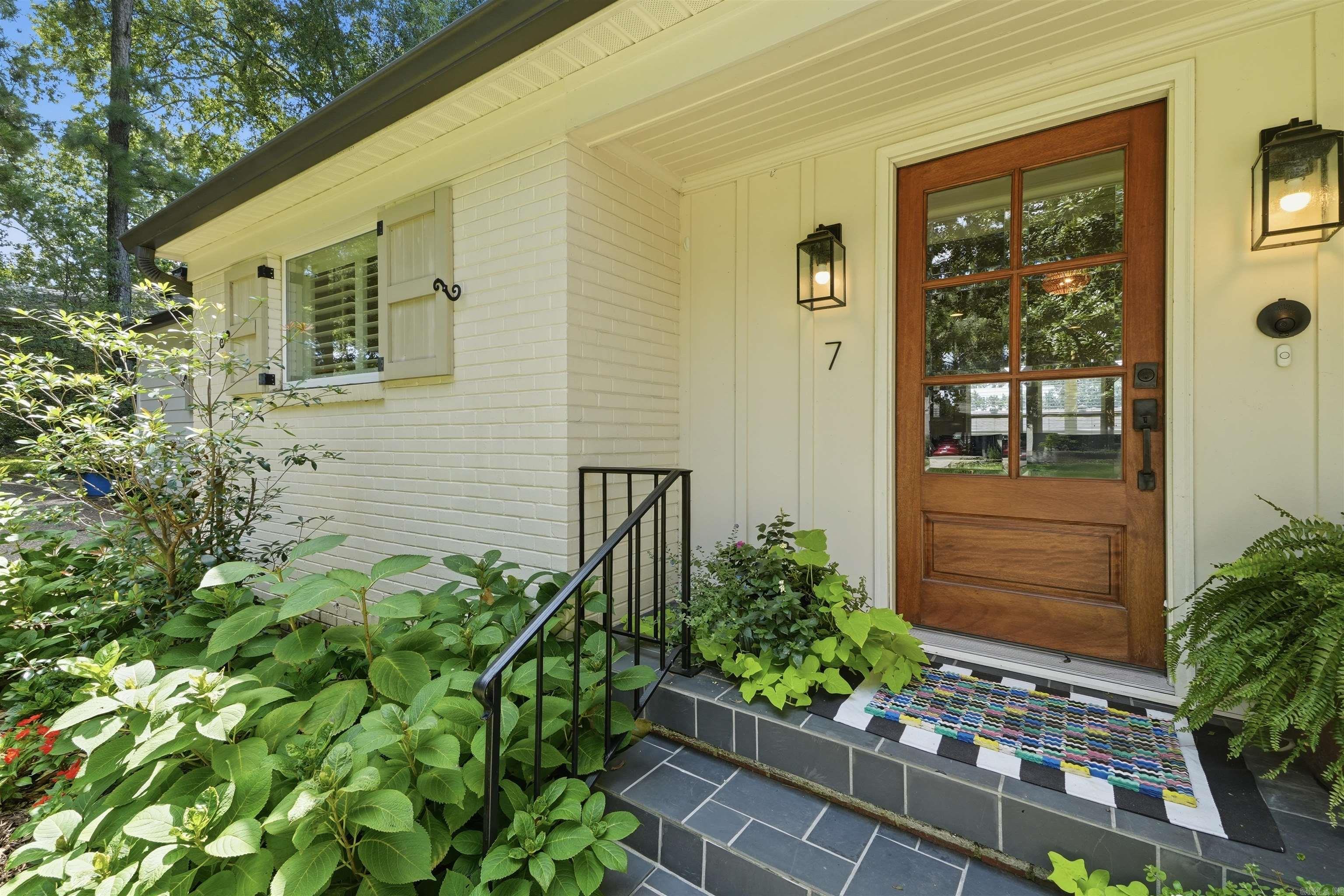 7 Virginia Lane Property Photo 3