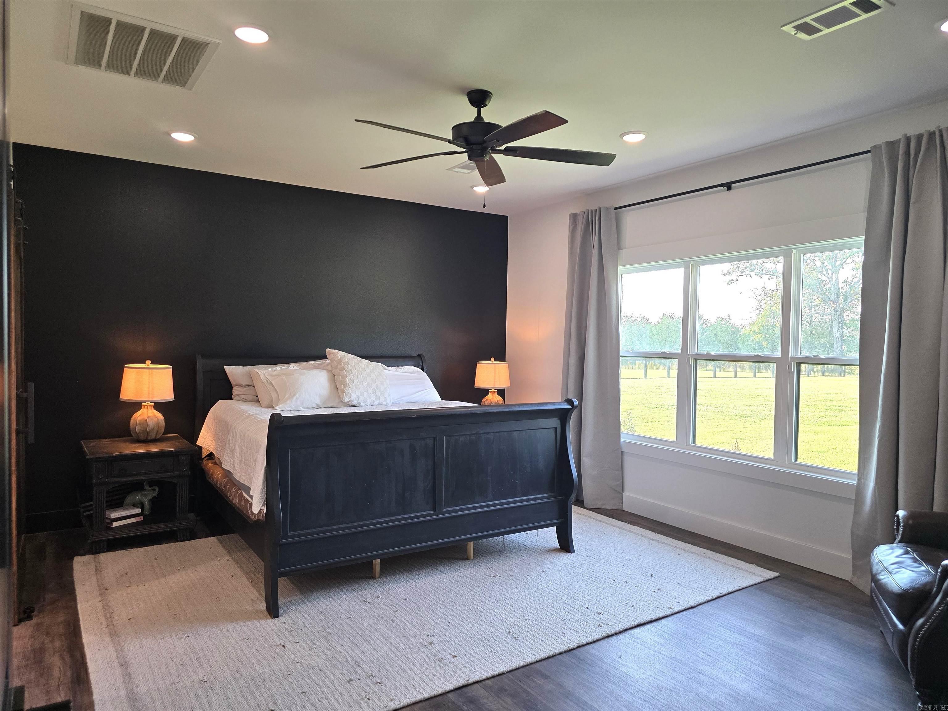 39 Republican Loop Property Photo 19