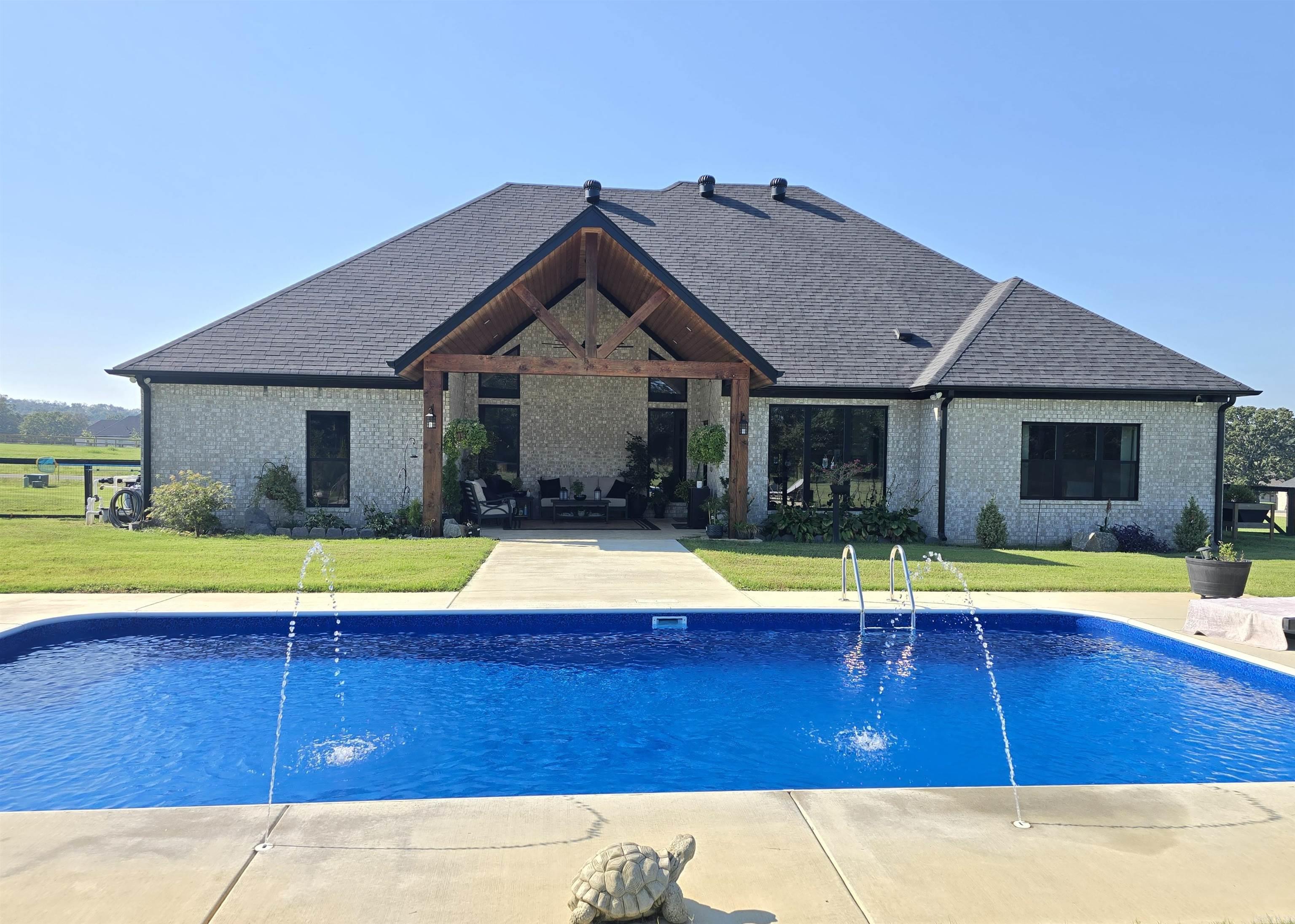 39 Republican Loop Property Photo 43