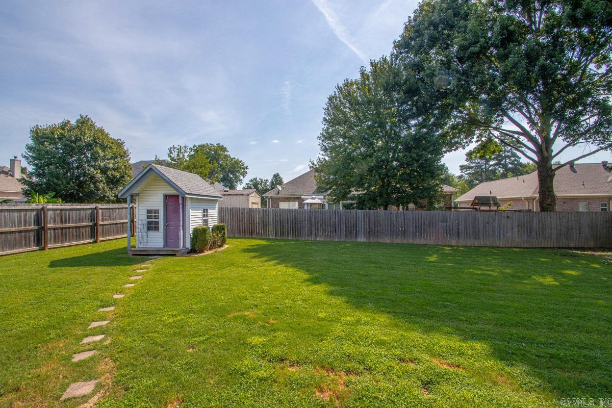 2212 Defoe Circle Property Photo 4