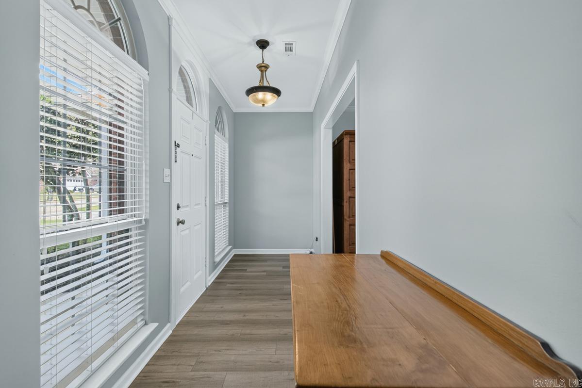2212 Defoe Circle Property Photo 8