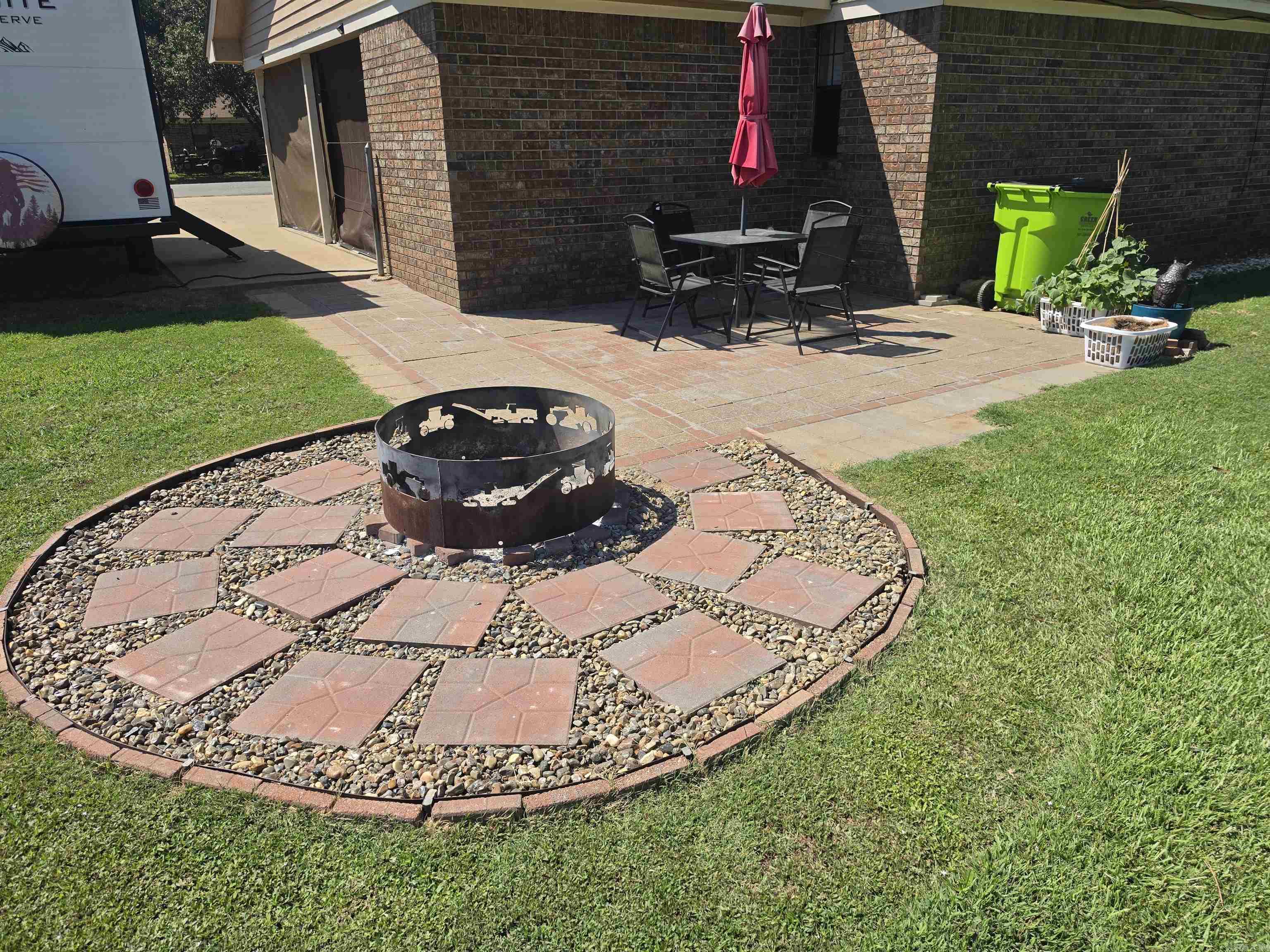 410 Lynn Ln Property Photo 21