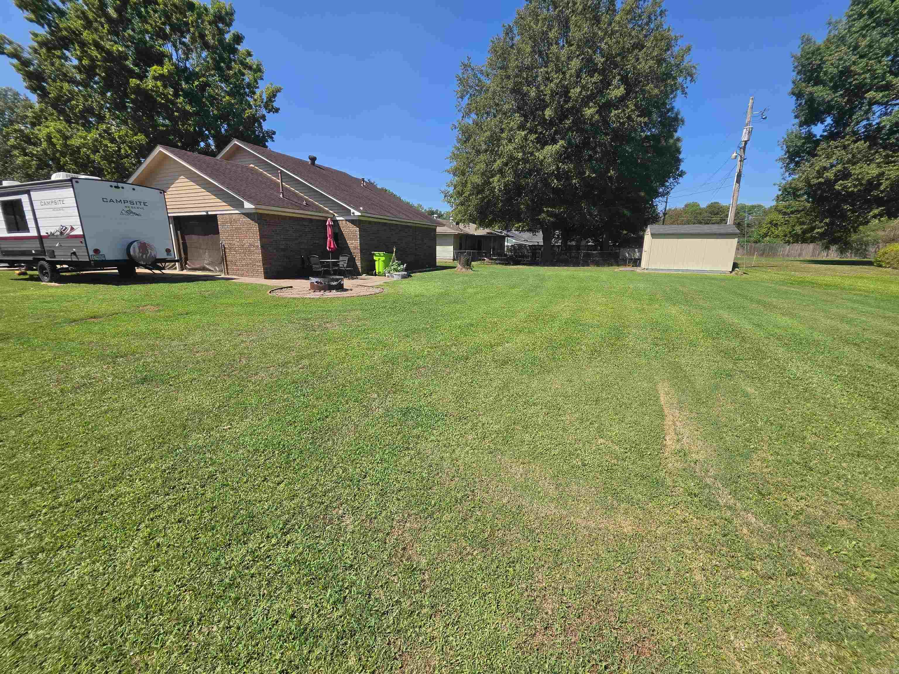 410 Lynn Ln Property Photo 25