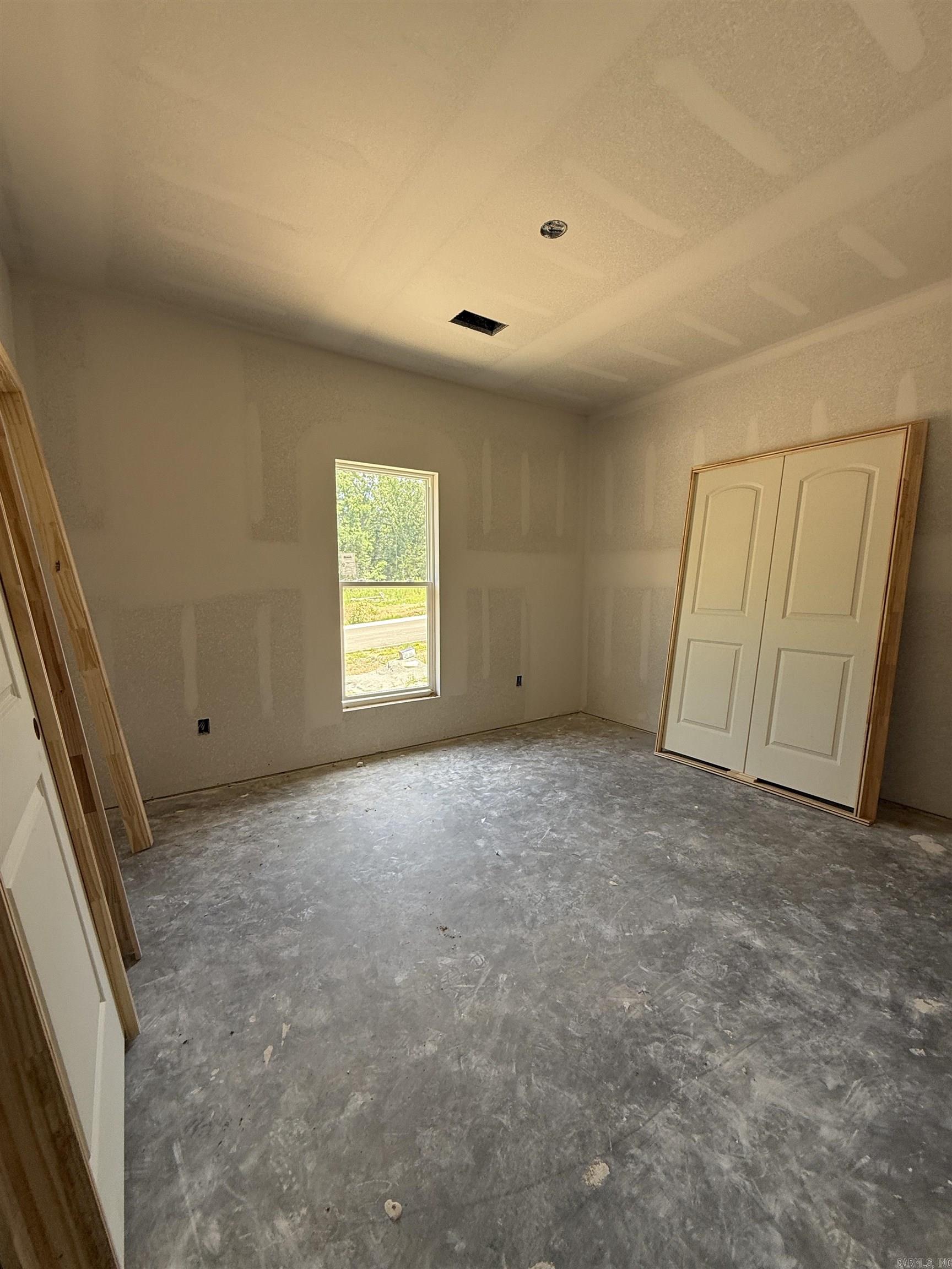 529 Madeleine Circle Property Photo 2