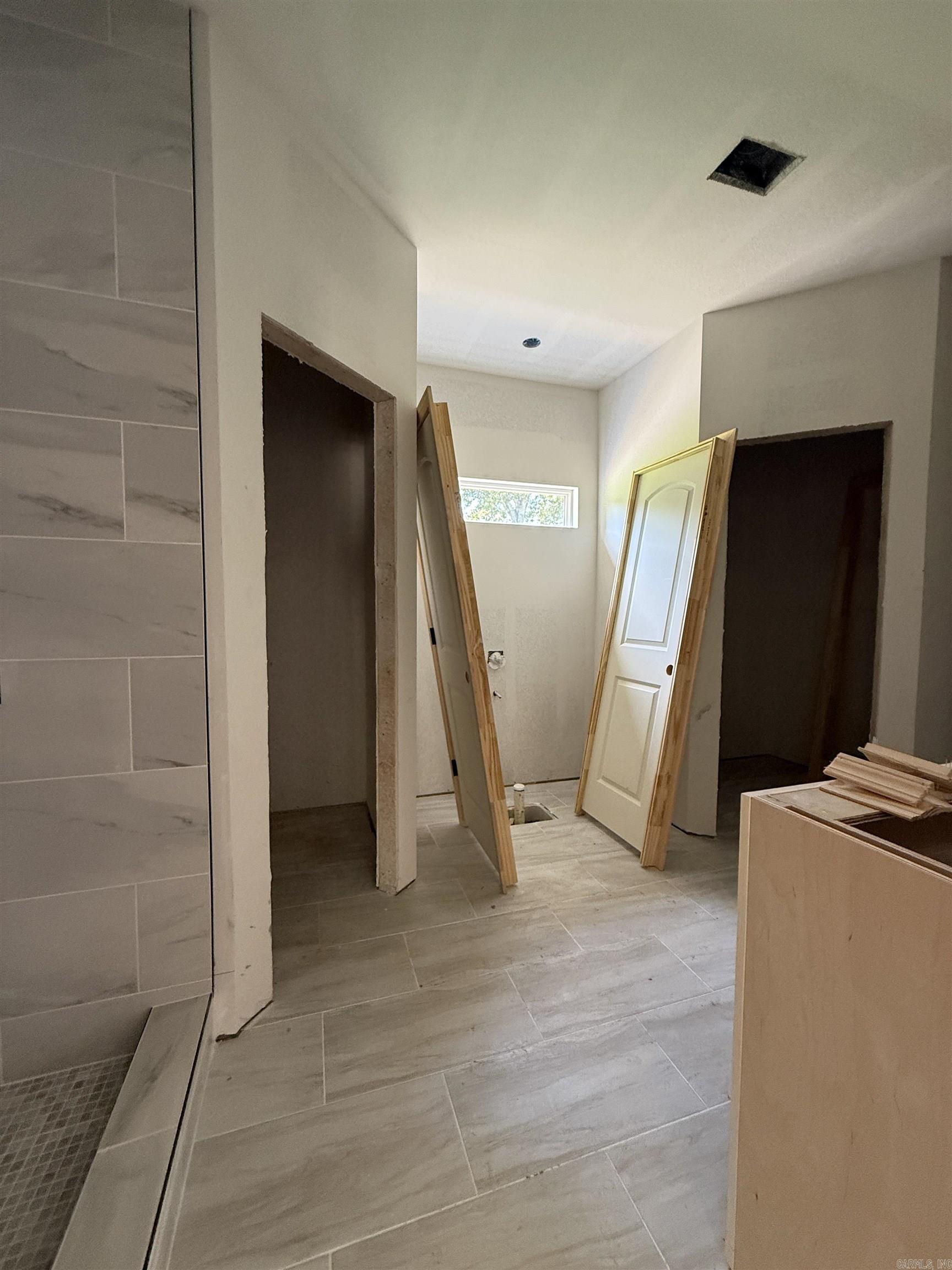 529 Madeleine Circle Property Photo 6