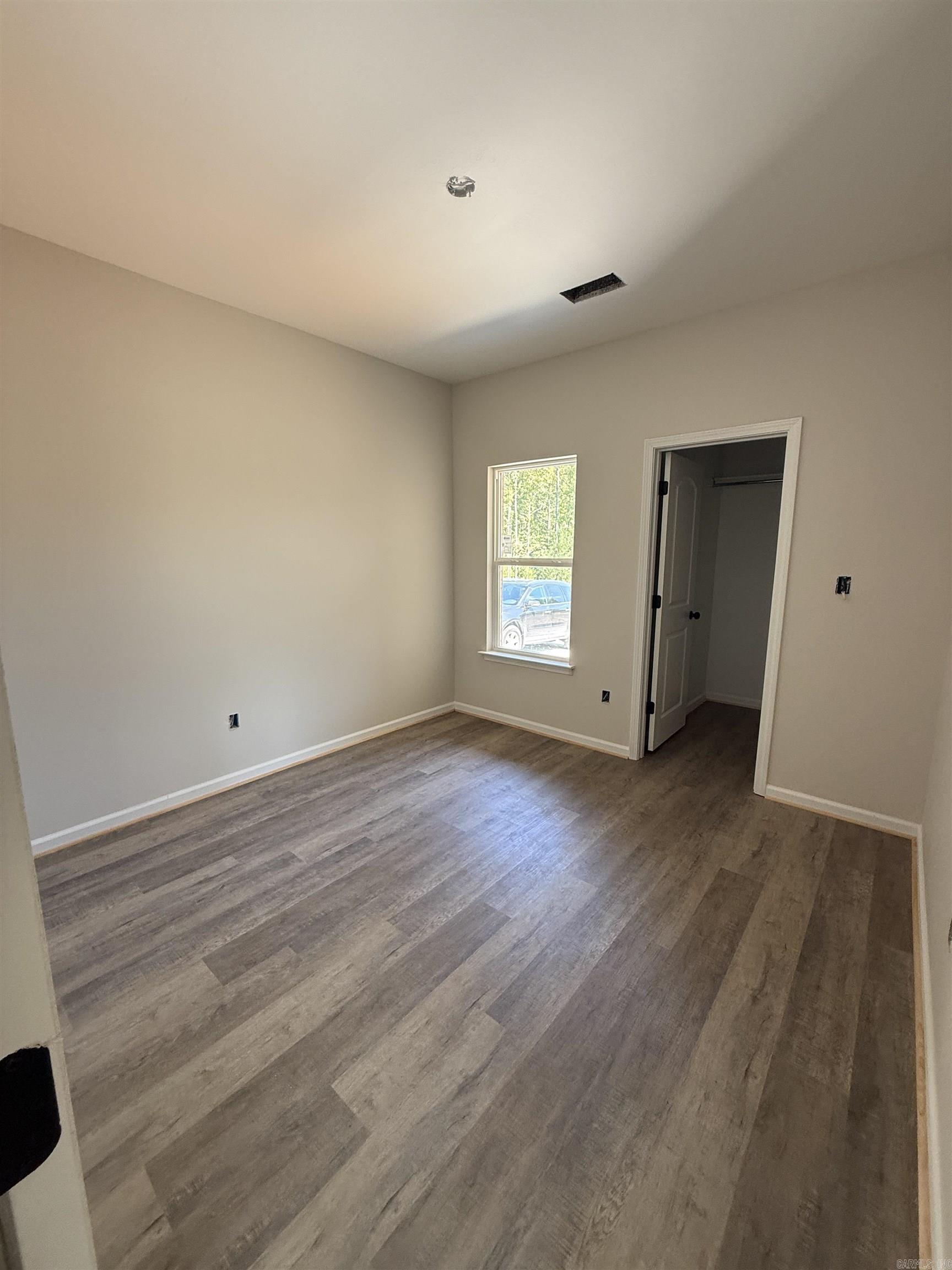 529 Madeleine Circle Property Photo 6