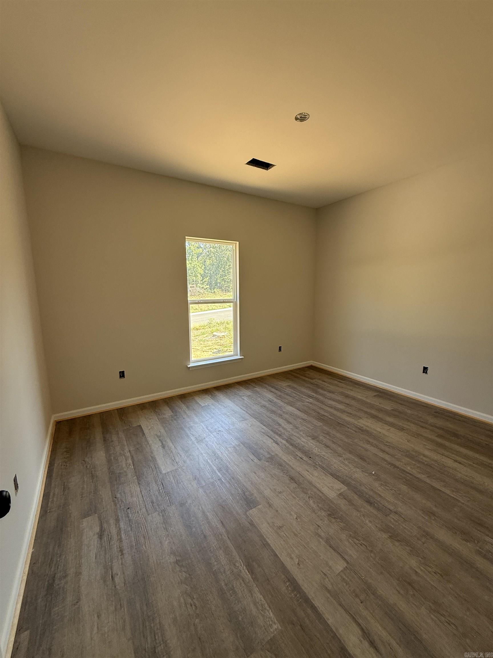 529 Madeleine Circle Property Photo 7
