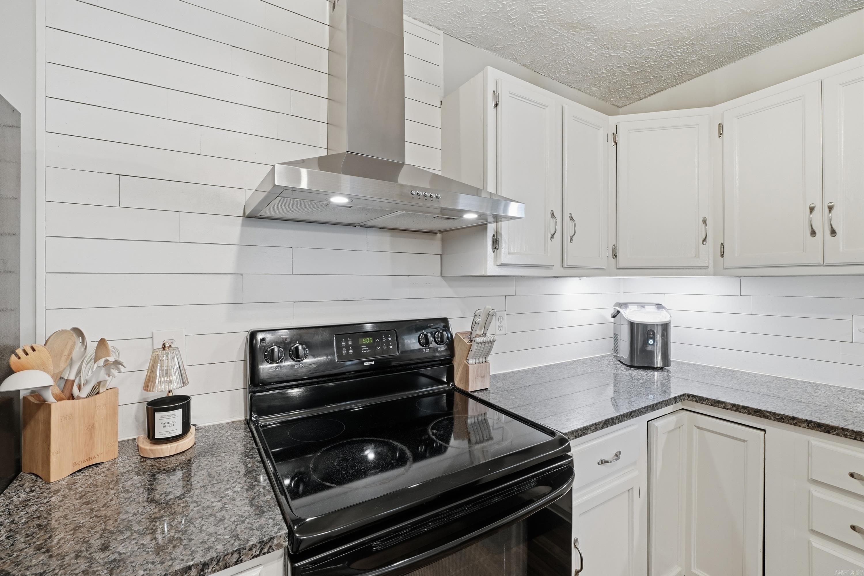 534 Main St. Property Photo 18