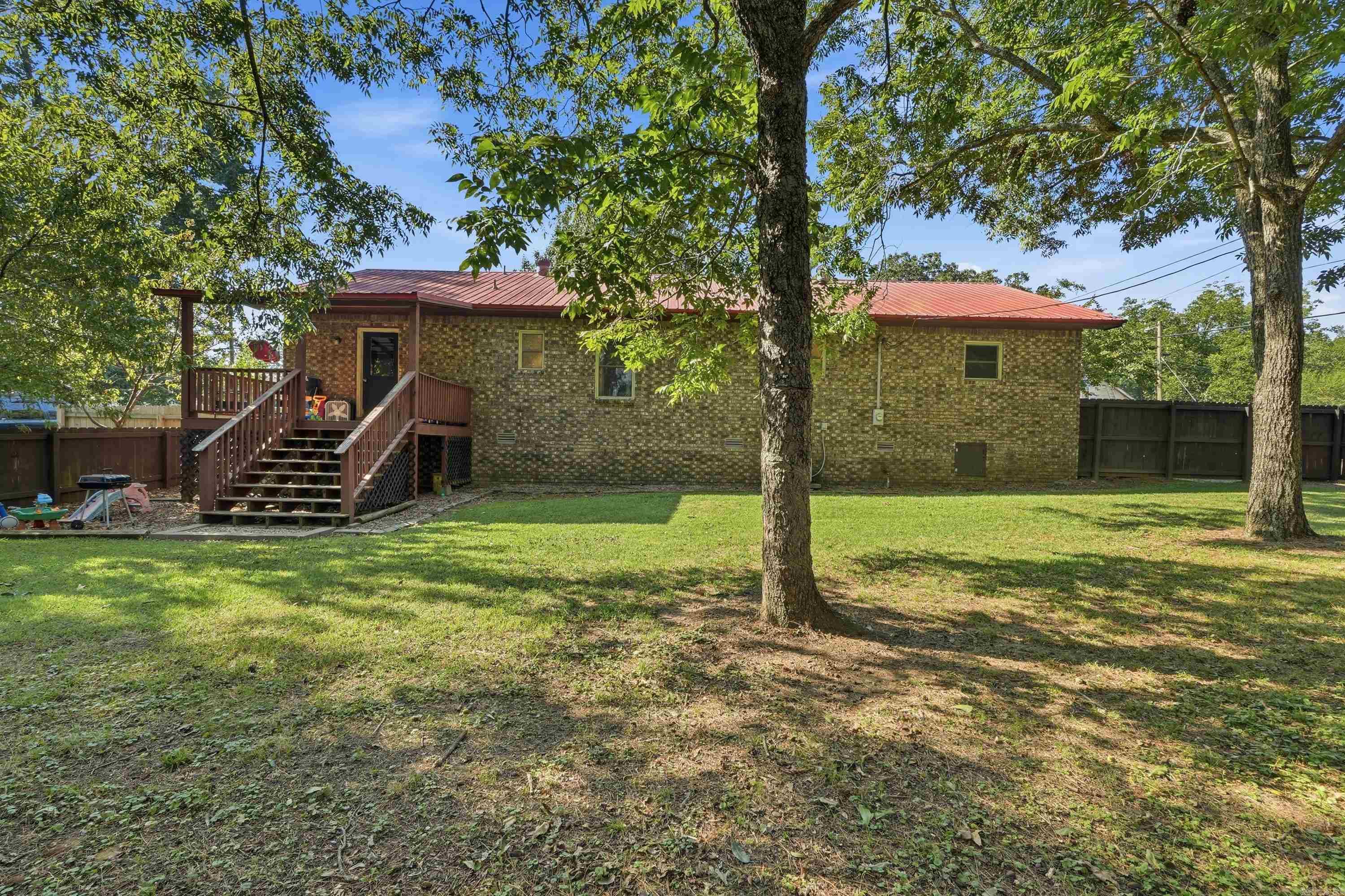 534 Main St. Property Photo 34