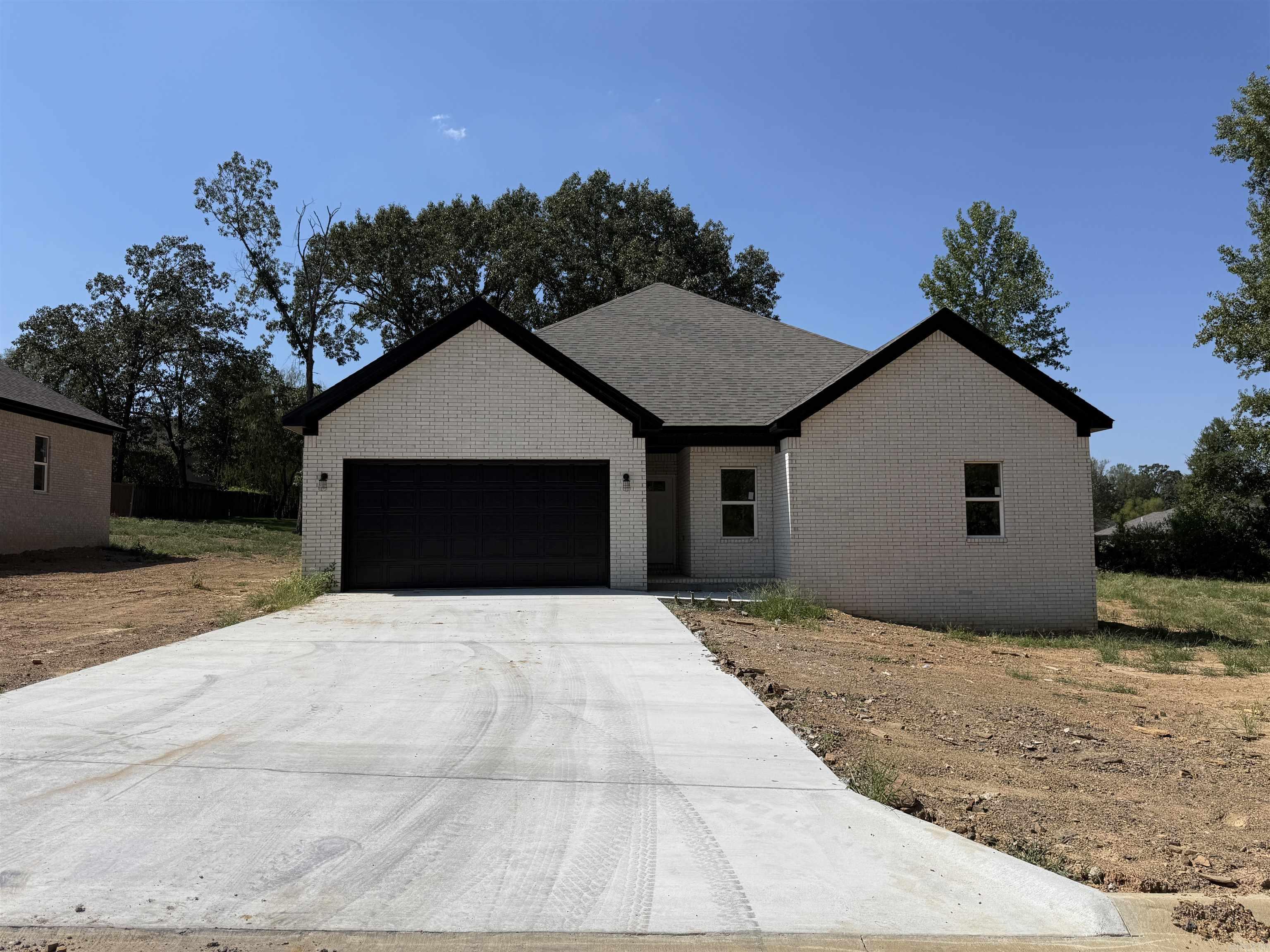 531 Madeleine Circle Property Photo 1