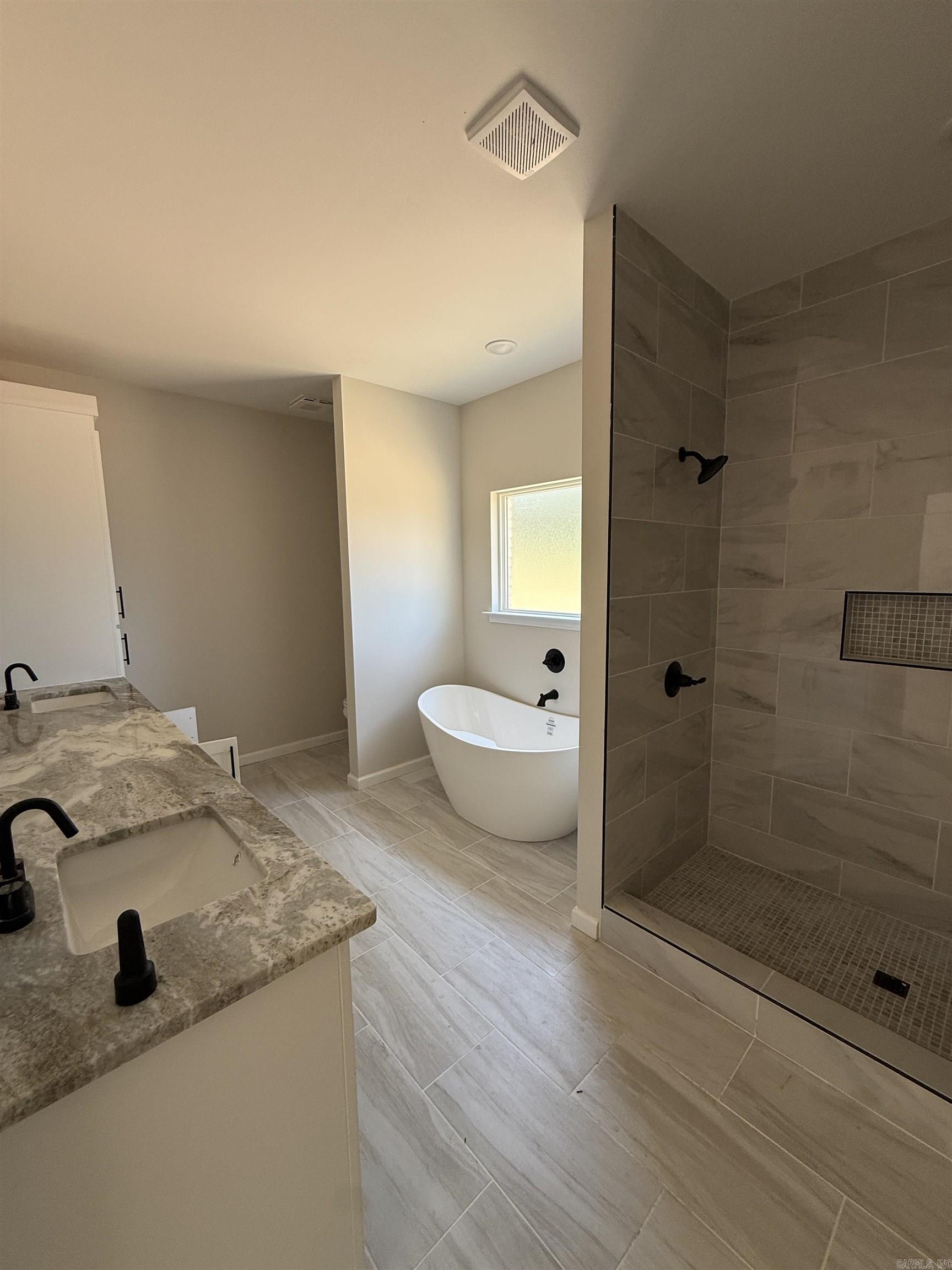 531 Madeleine Circle Property Photo 3