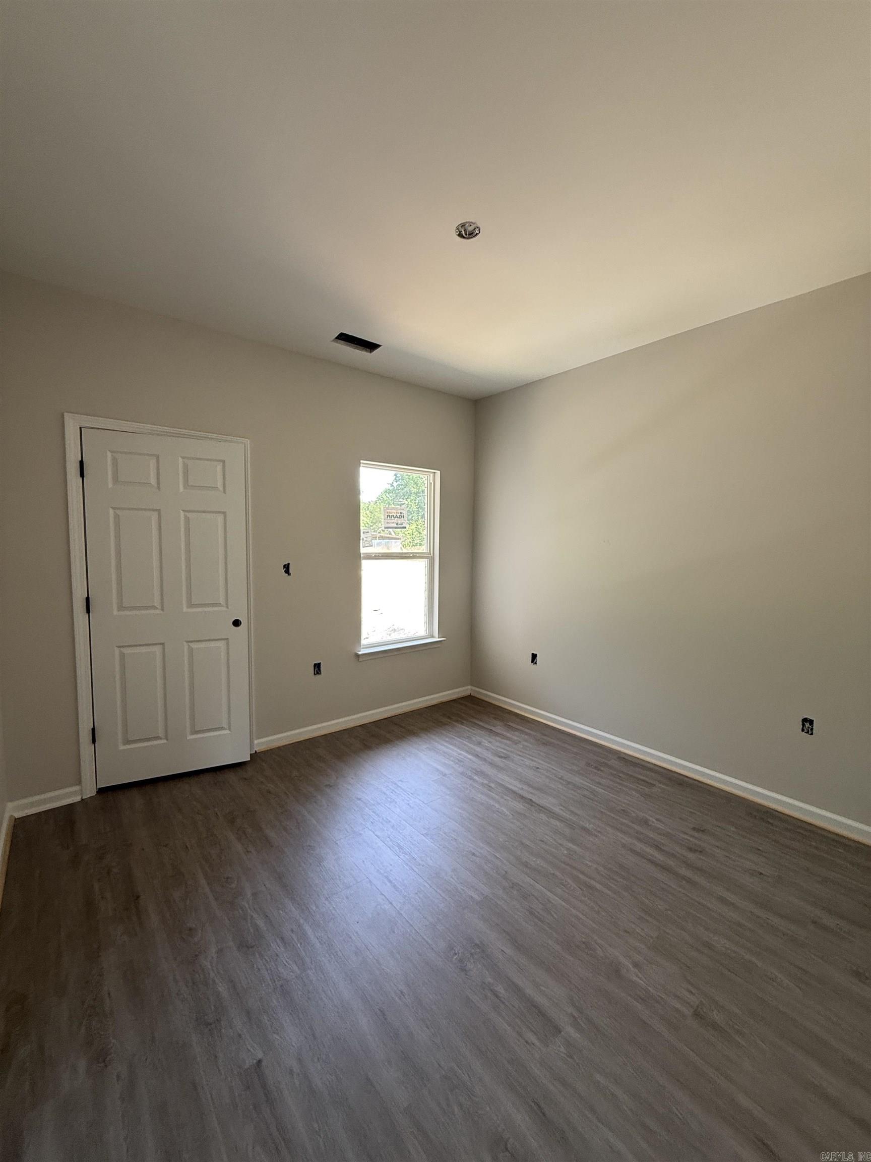 531 Madeleine Circle Property Photo 4