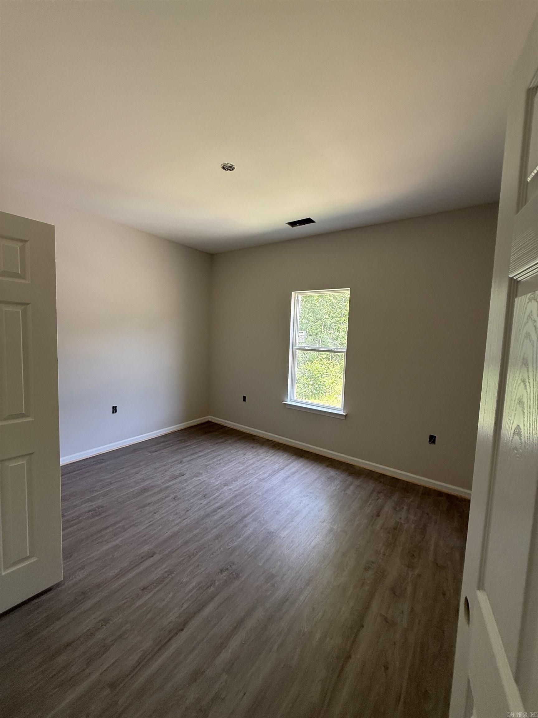 531 Madeleine Circle Property Photo 5