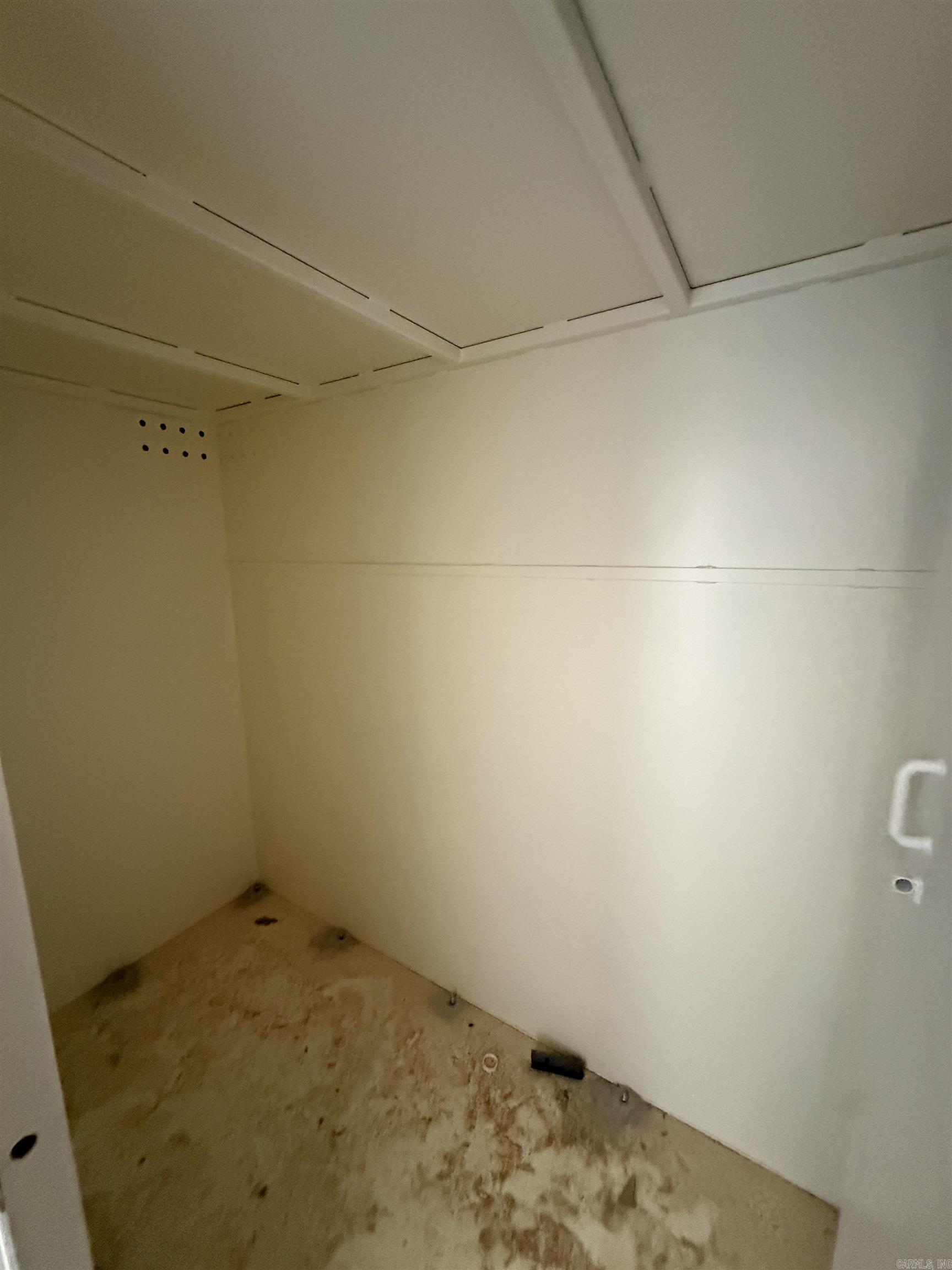 531 Madeleine Circle Property Photo 6