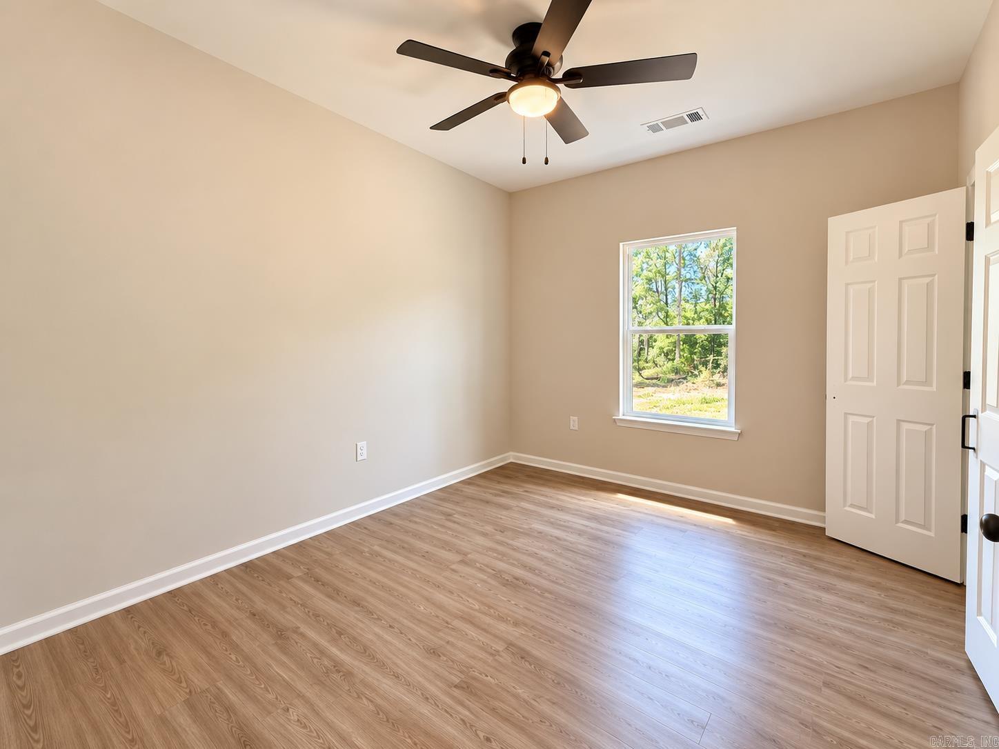 531 Madeleine Circle Property Photo 6