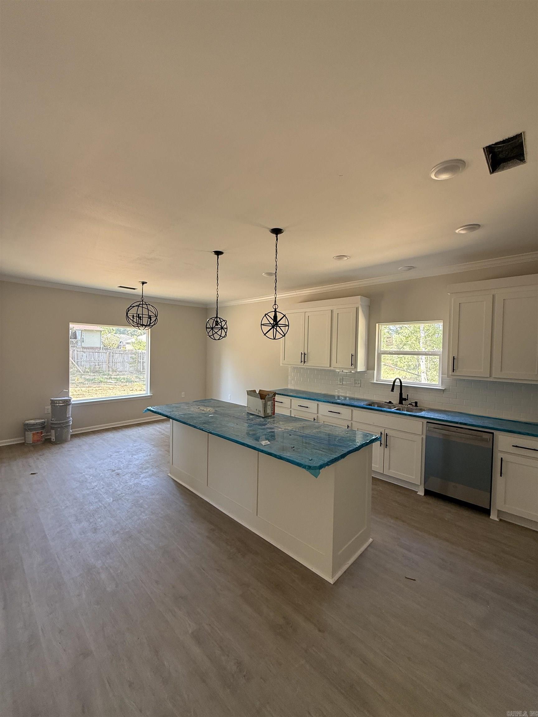 531 Madeleine Circle Property Photo 8