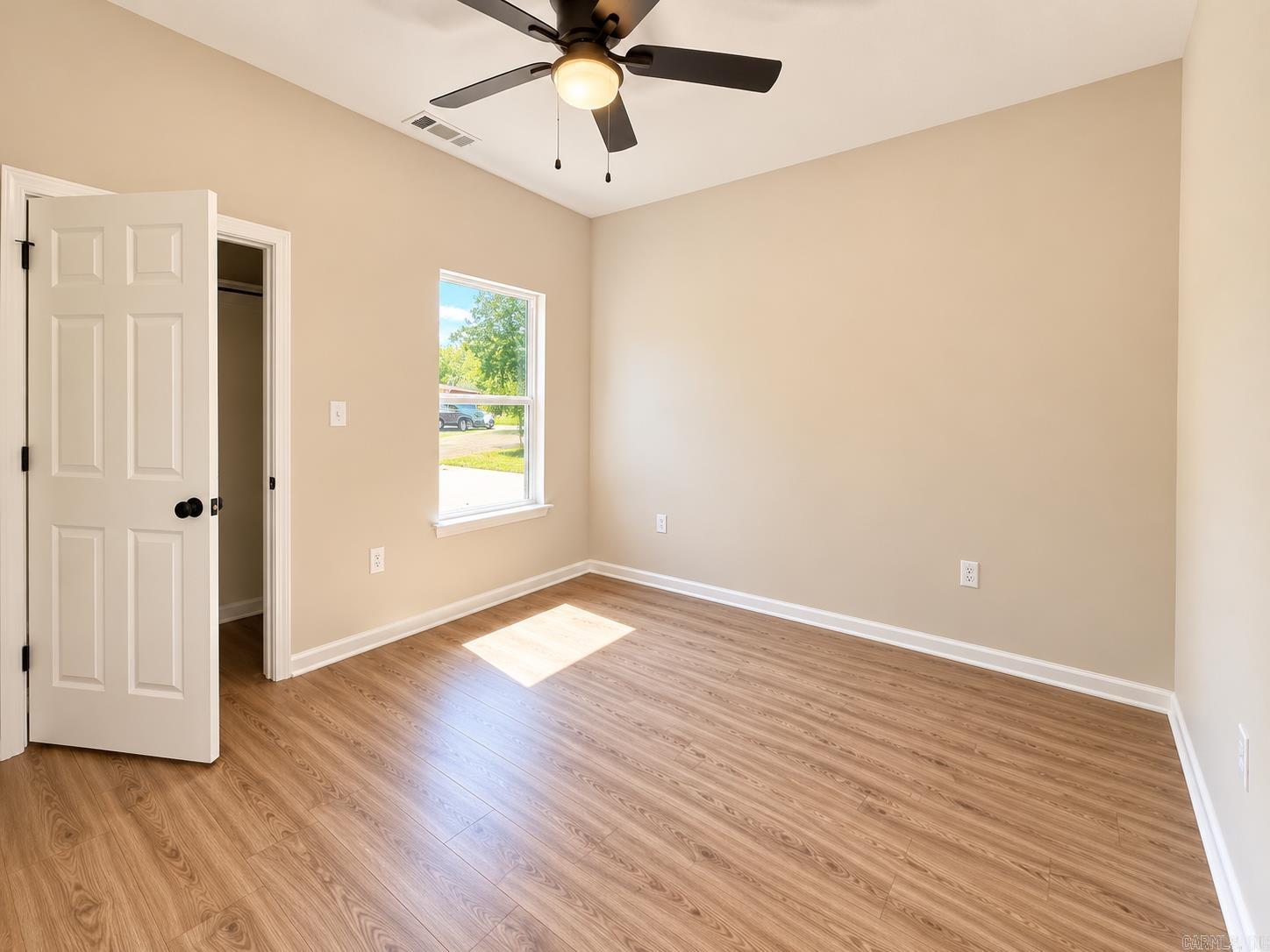 531 Madeleine Circle Property Photo 8