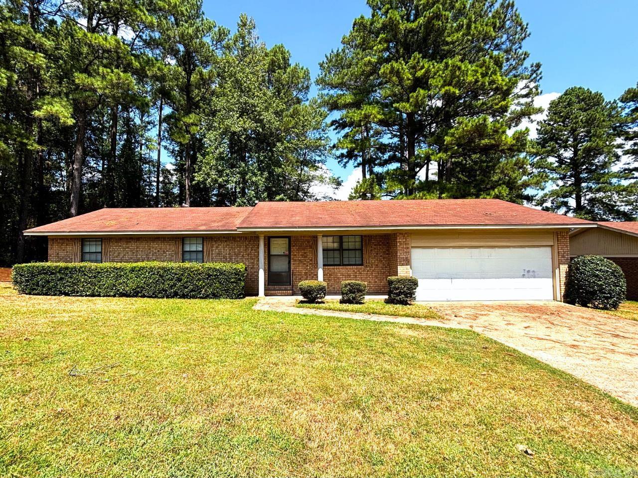1326 Camellia Property Photo 1