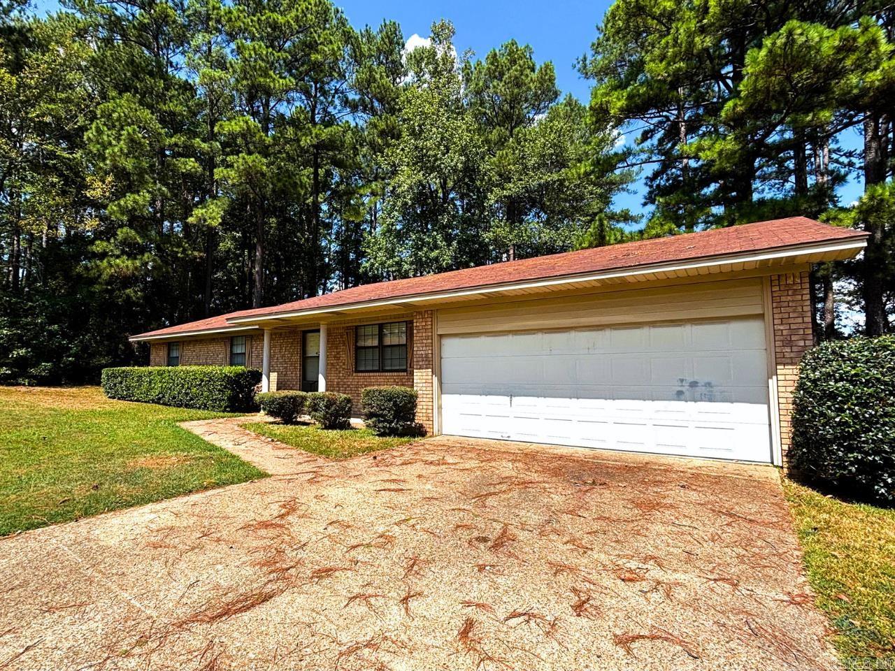 1326 Camellia Property Photo 2