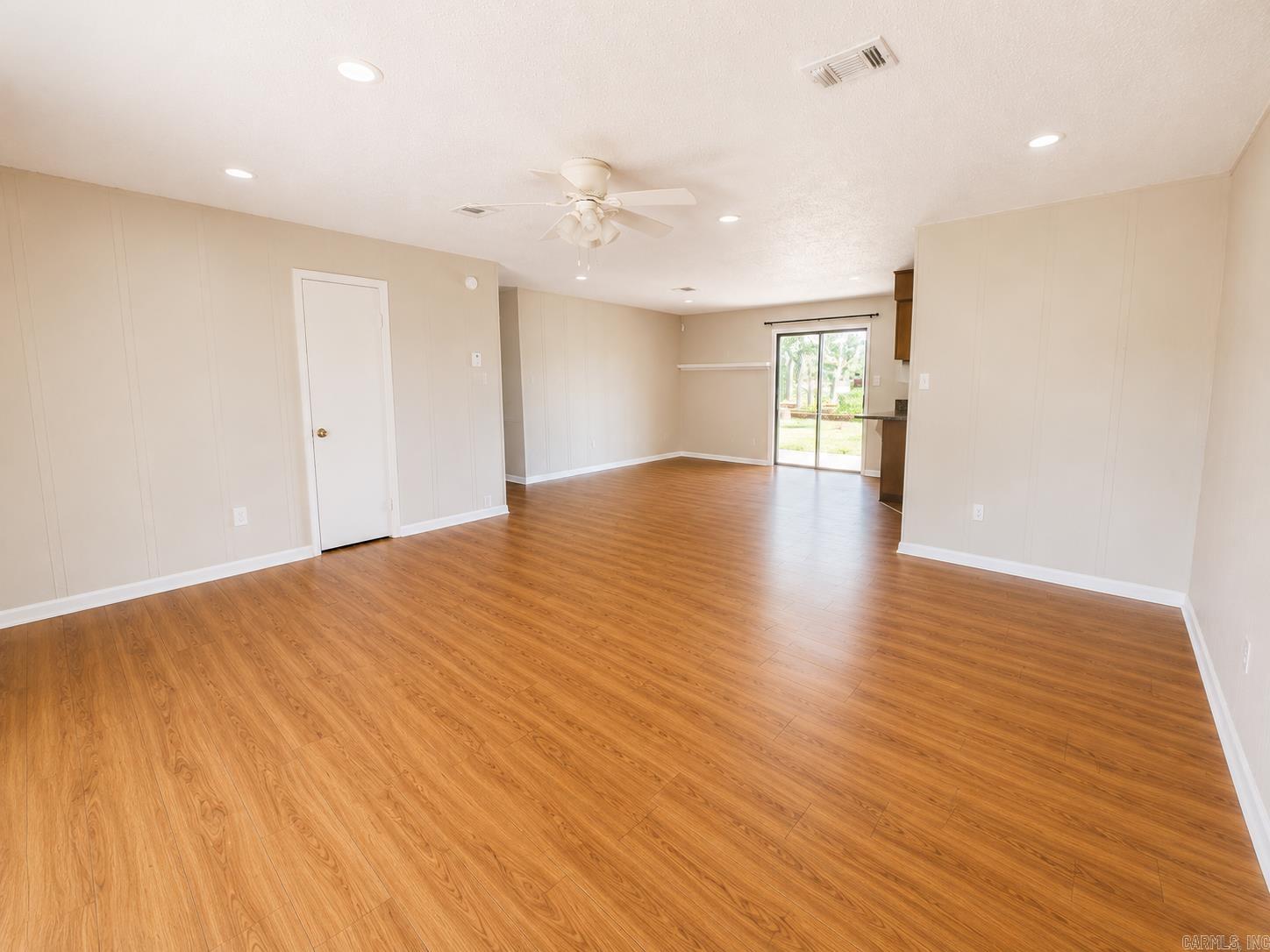 1326 Camellia Property Photo 9