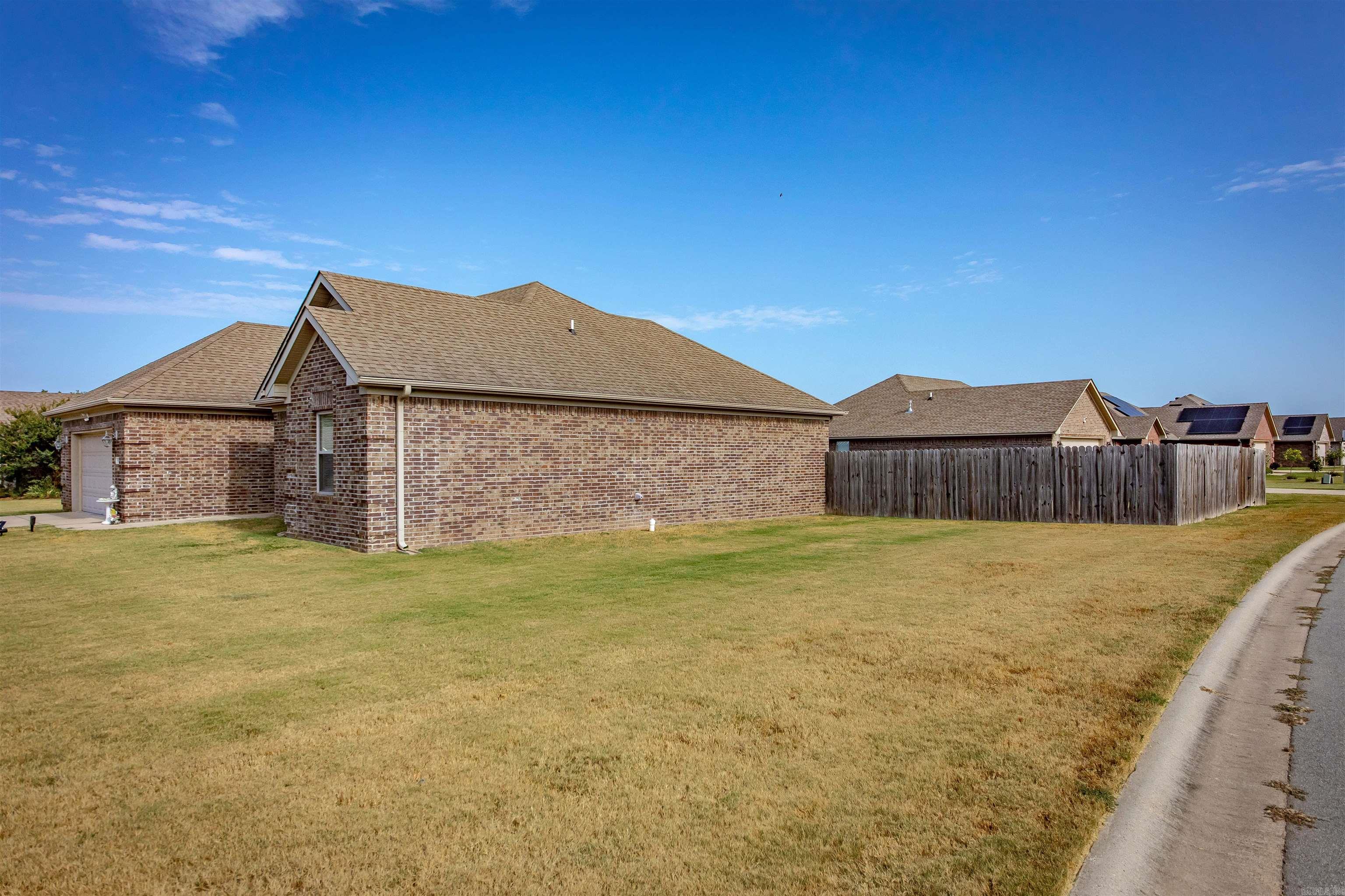 908 Puritan Drive Property Photo 3