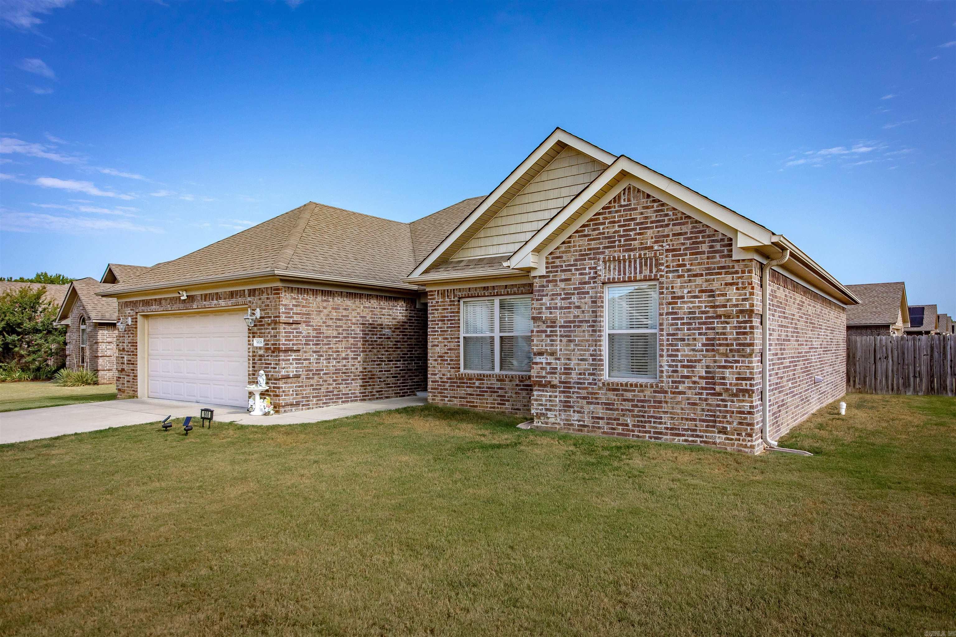 908 Puritan Drive Property Photo 4