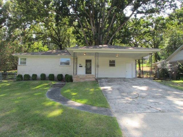 3811 Idlewild Property Photo 1