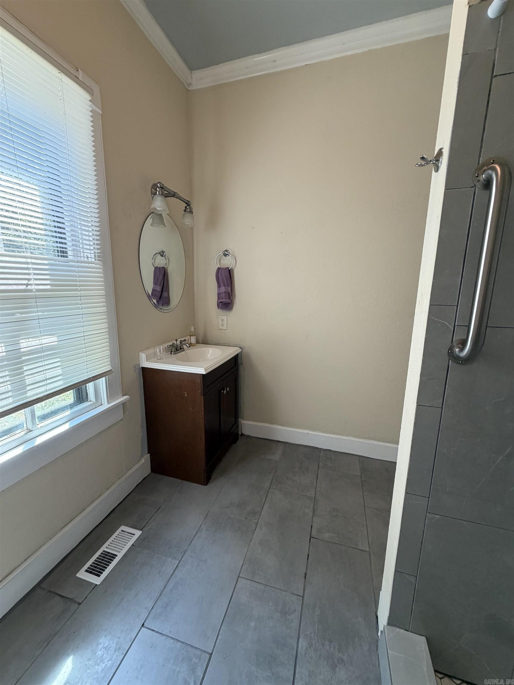 409 W Valley Street Property Photo 12