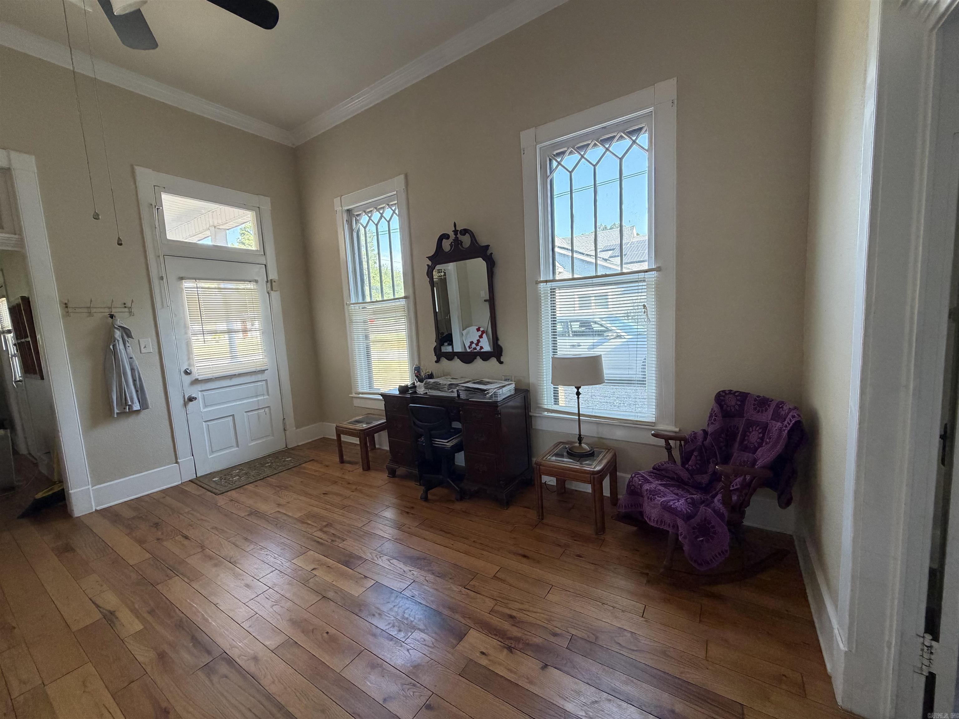 409 W Valley Street Property Photo 16