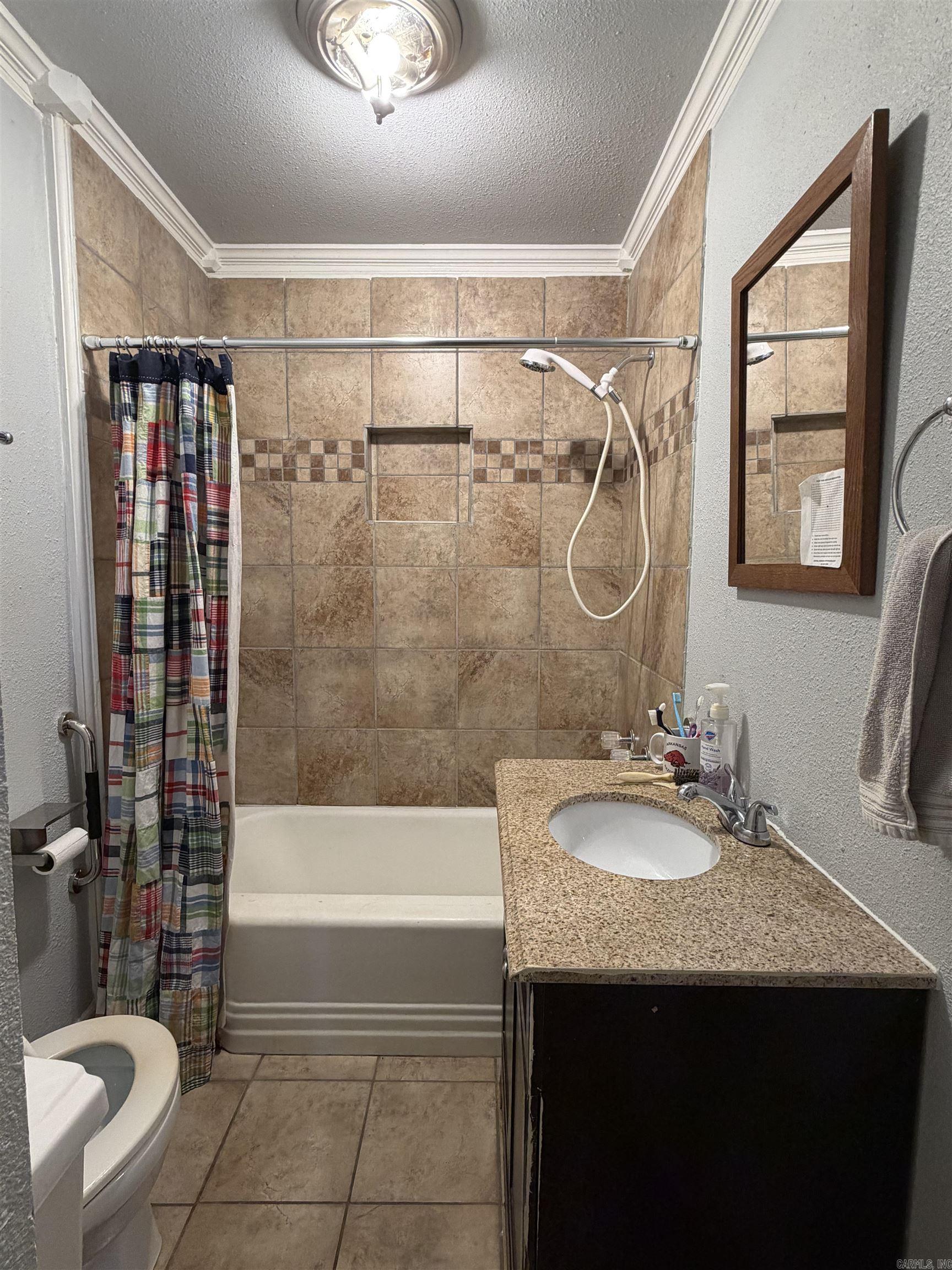 409 W Valley Street Property Photo 37