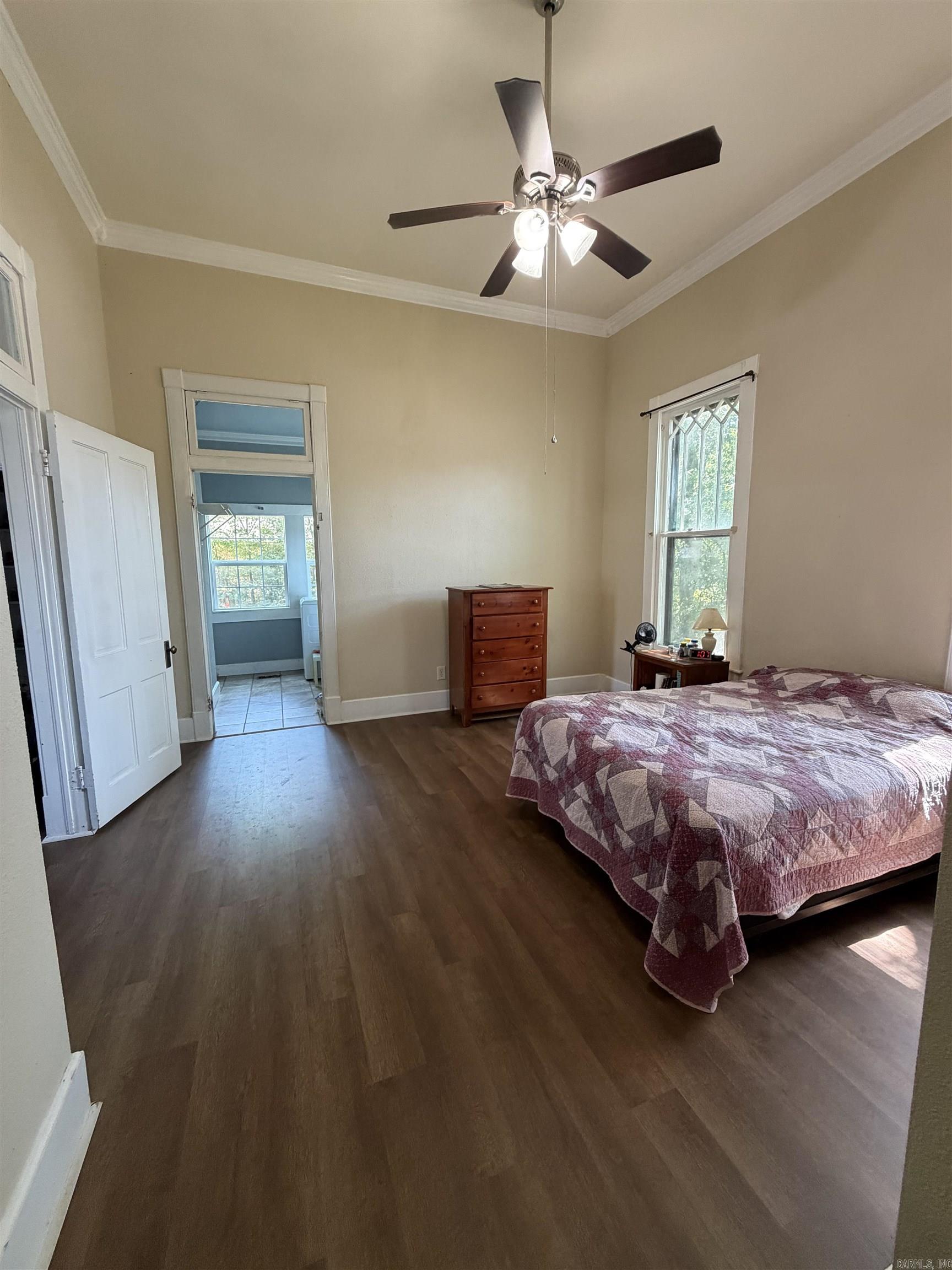 409 W Valley Street Property Photo 40