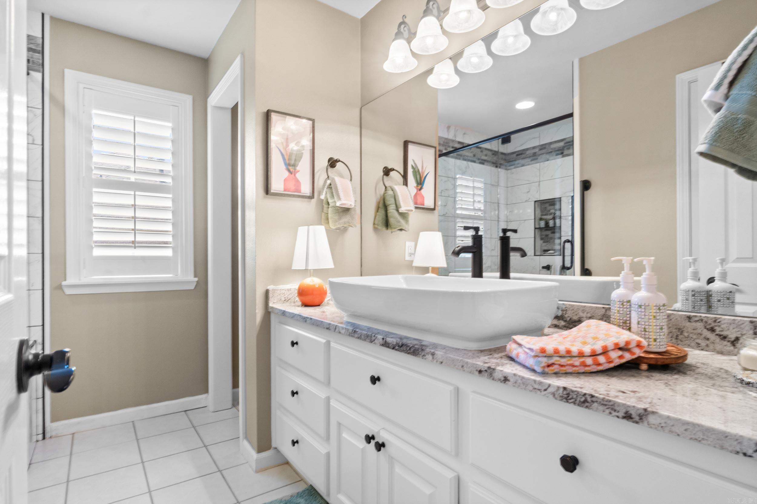 5110 Wall Street Property Photo 18
