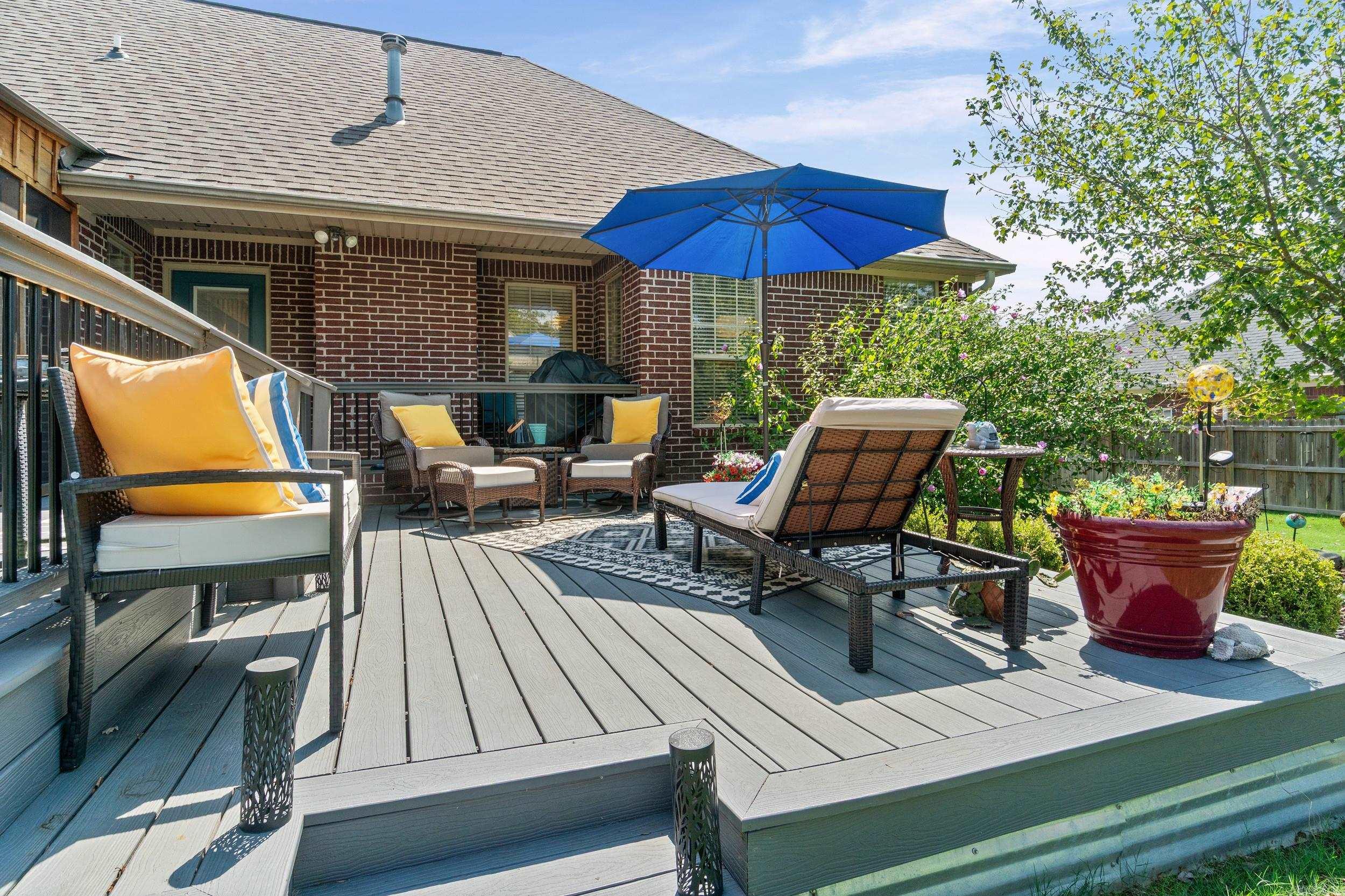 5110 Wall Street Property Photo 23