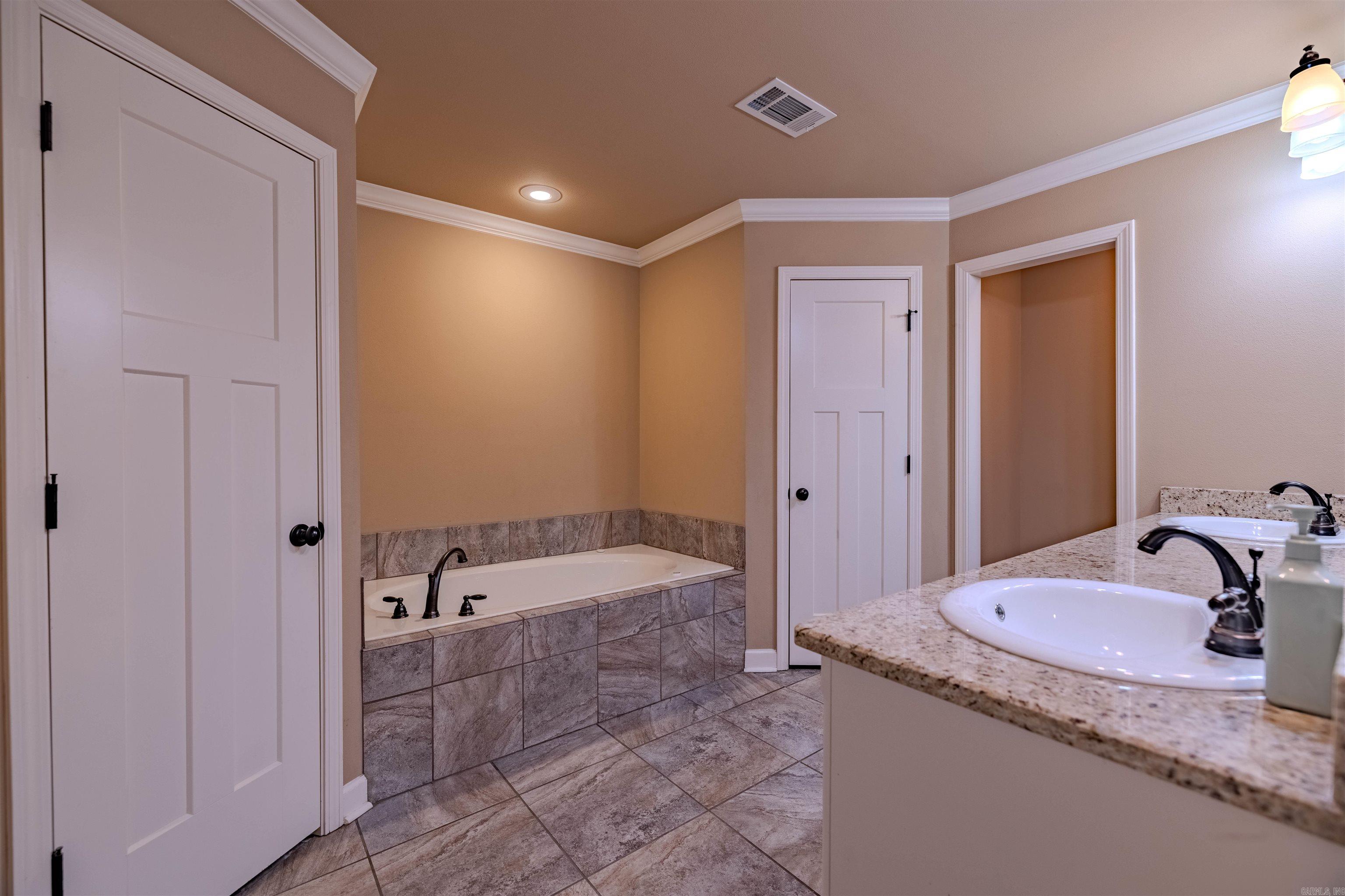 6136 Stone Chase Drive Drive Property Photo 21