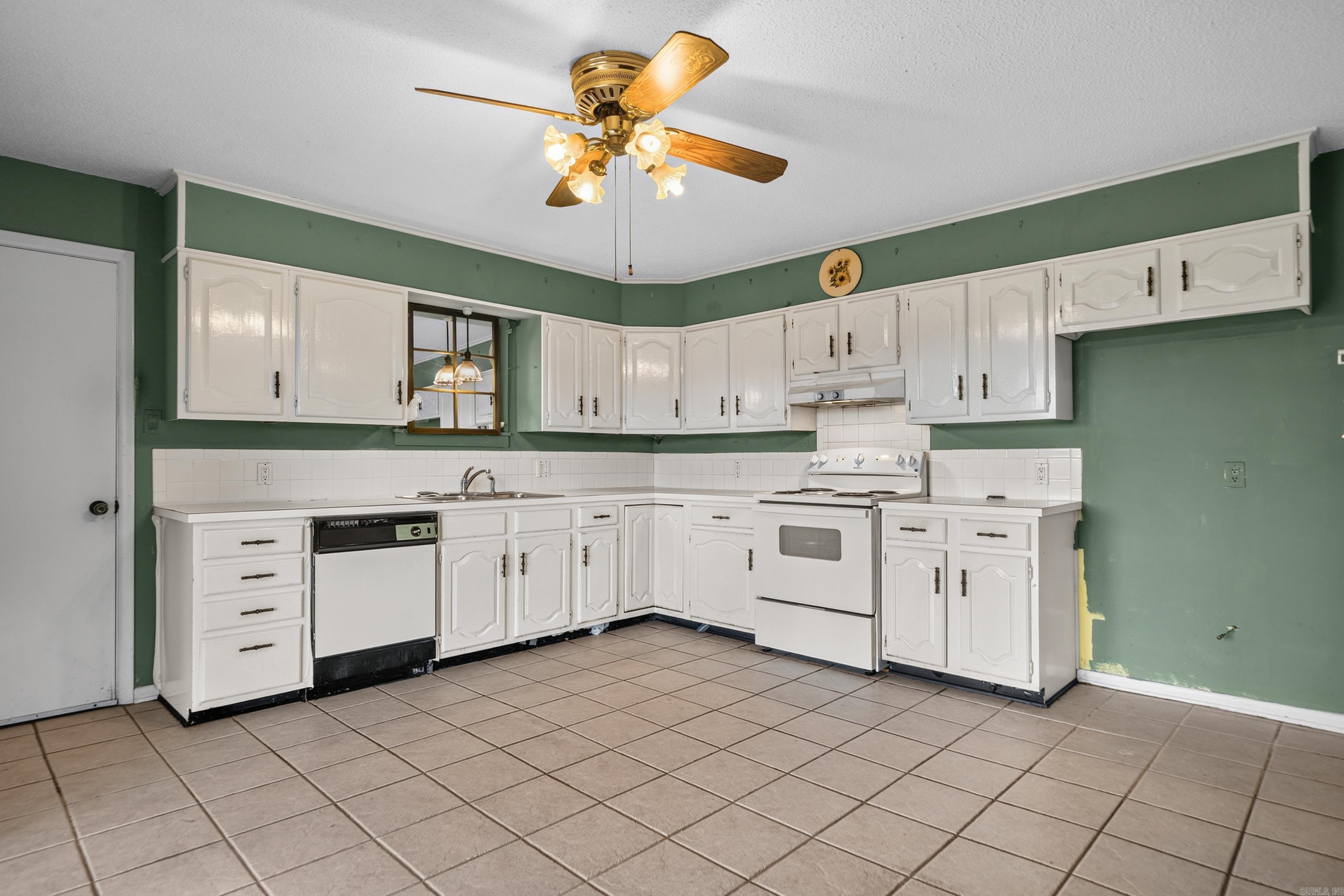 310 Vanadium Circle Property Photo 29