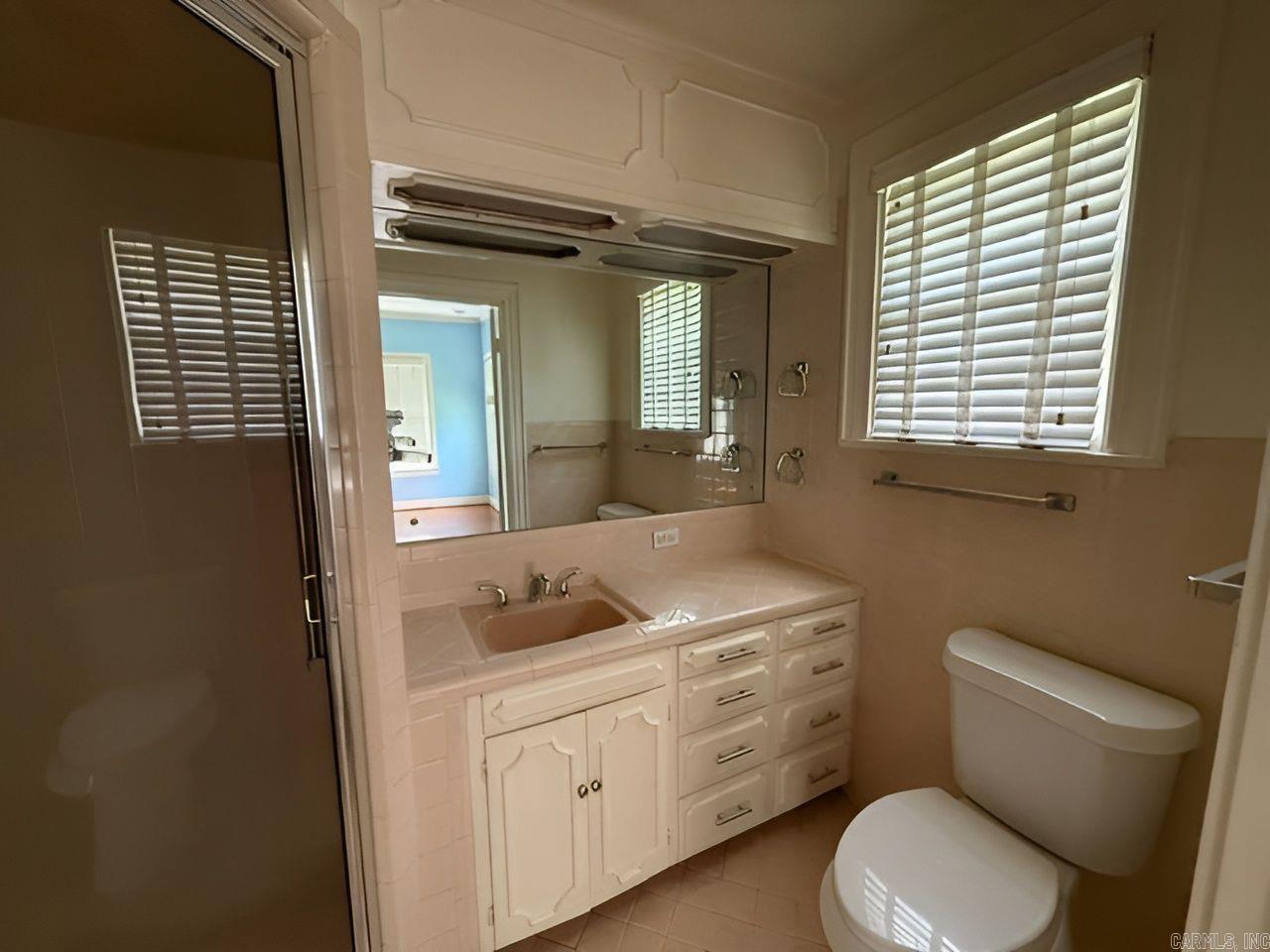 1102 Grand Street Property Photo 3