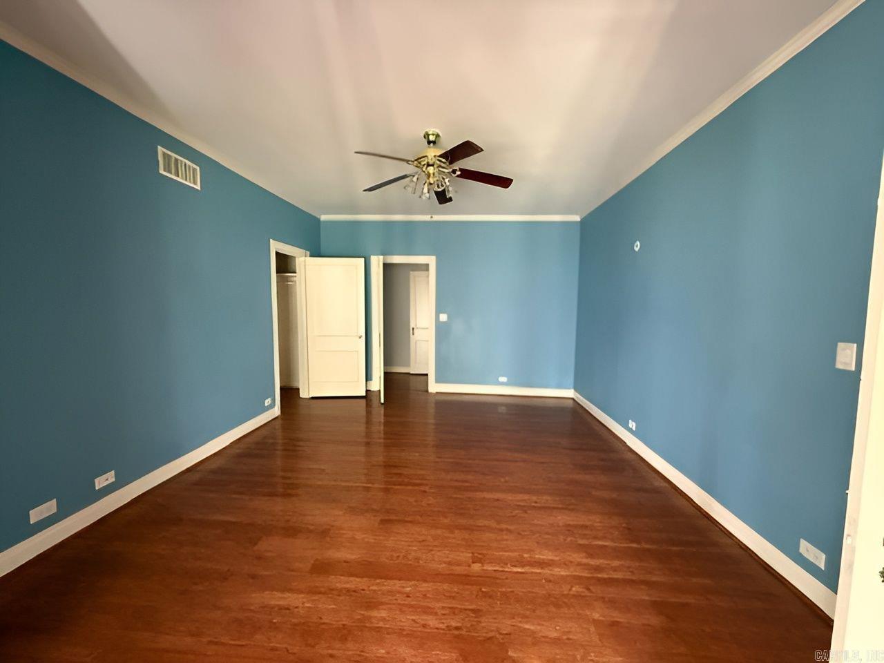 1102 Grand Street Property Photo 4