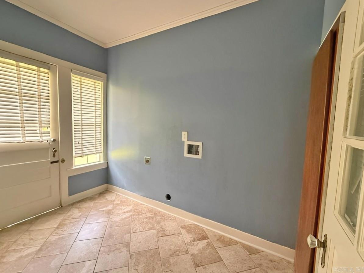 1102 Grand Street Property Photo 15