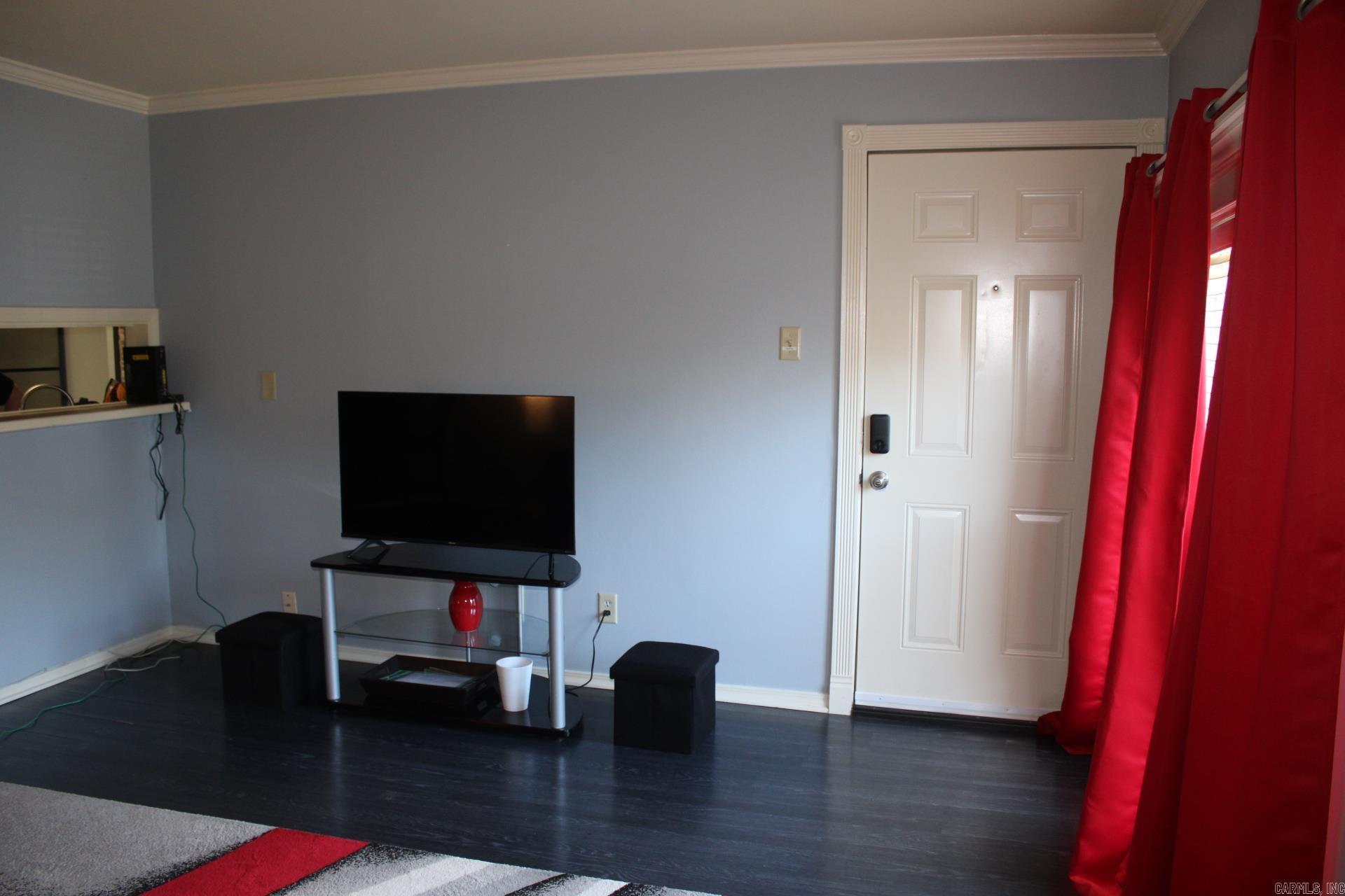 1601 N Bryant St, A6 Property Photo 4