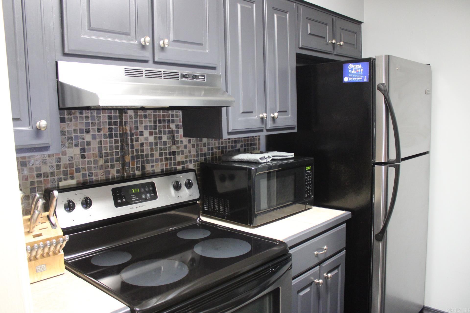 1601 N Bryant St, A6 Property Photo 6