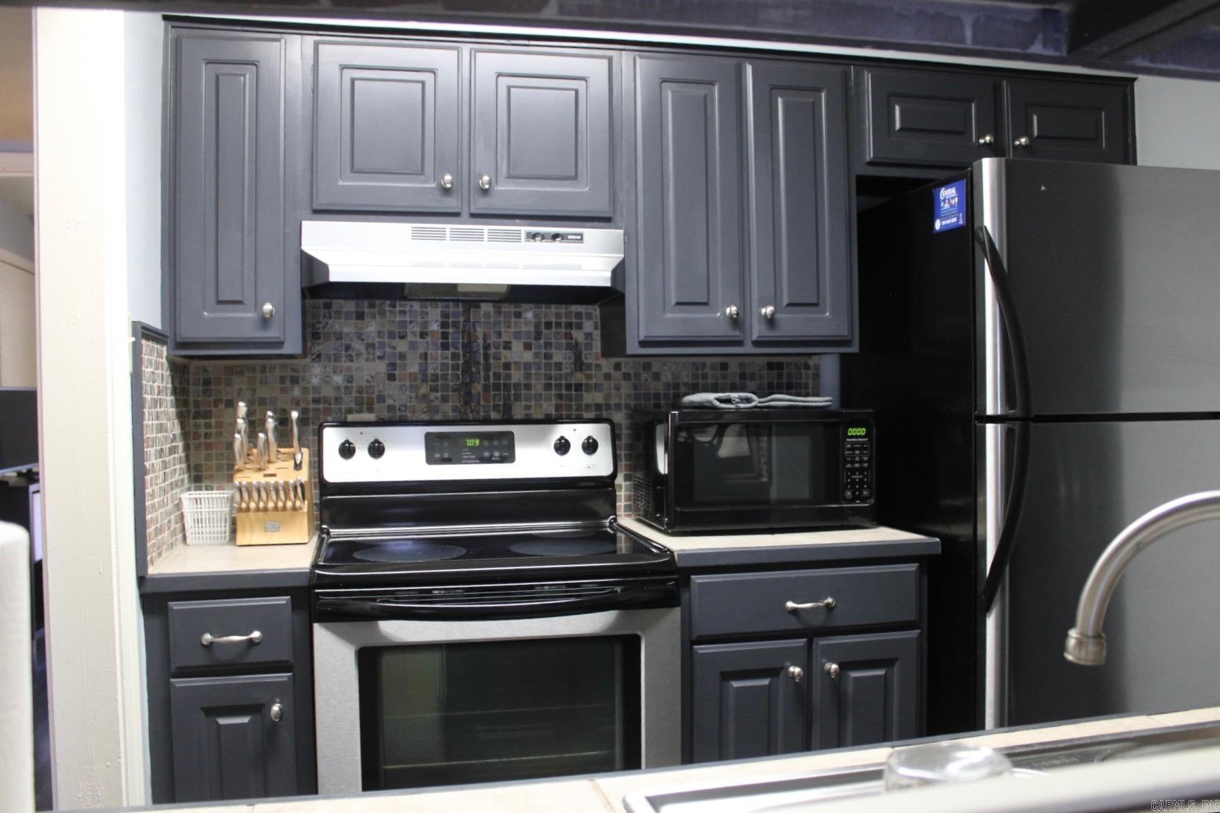 1601 N Bryant St, A6 Property Photo 8