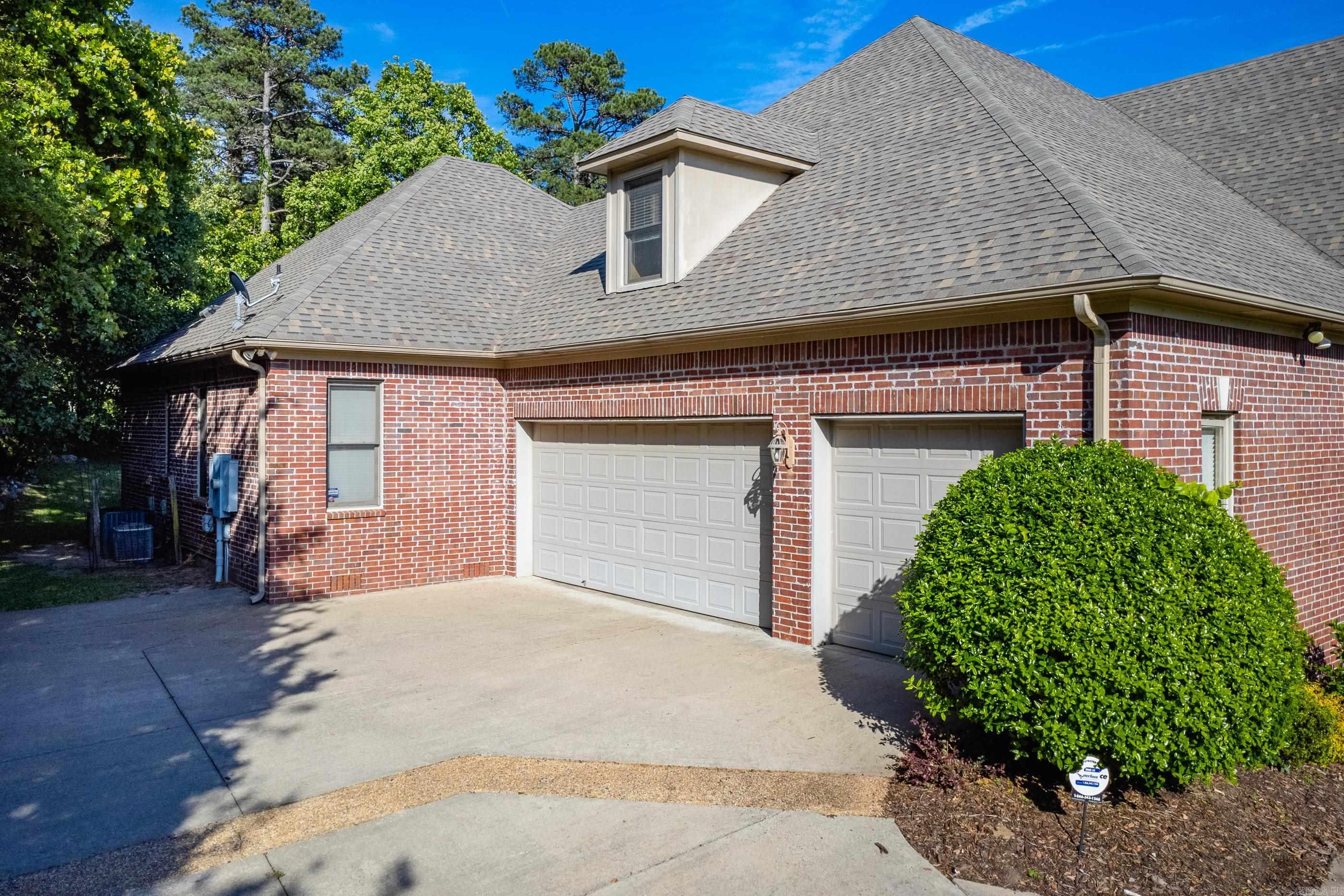 115 Noyant Drive Property Photo 48