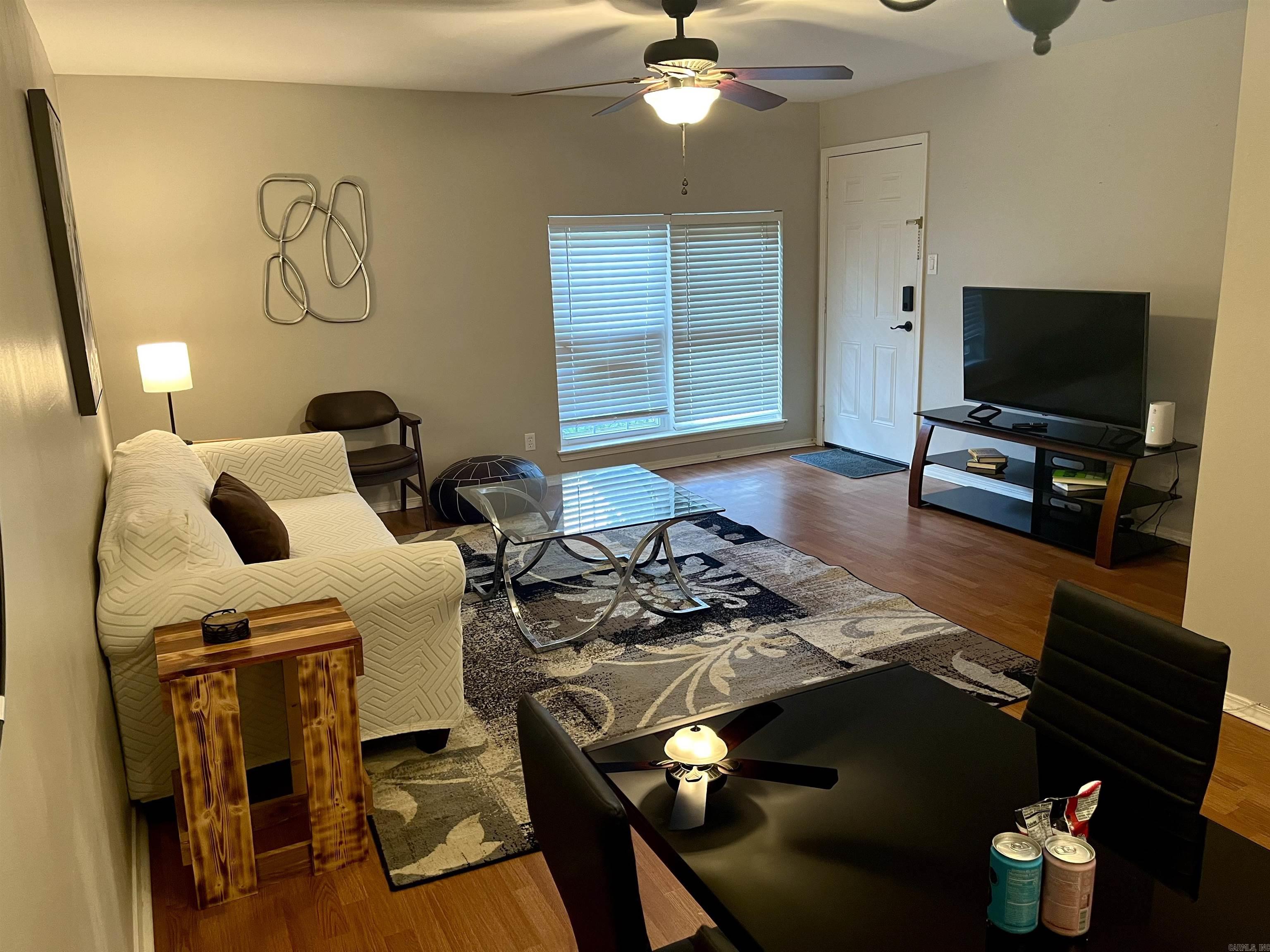 1601 N Bryant St, A12 Property Photo 4