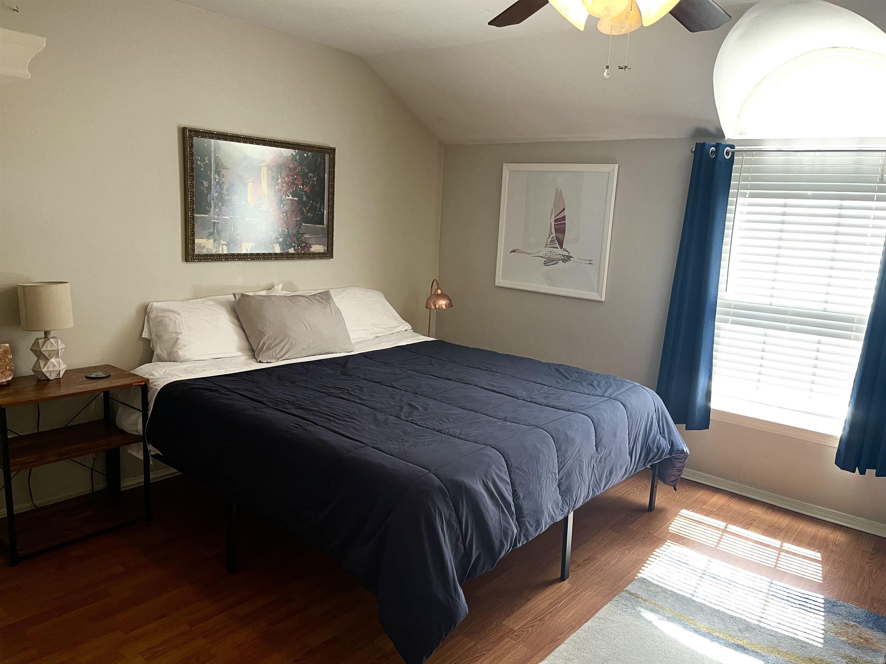 1601 N Bryant St, A12 Property Photo 14